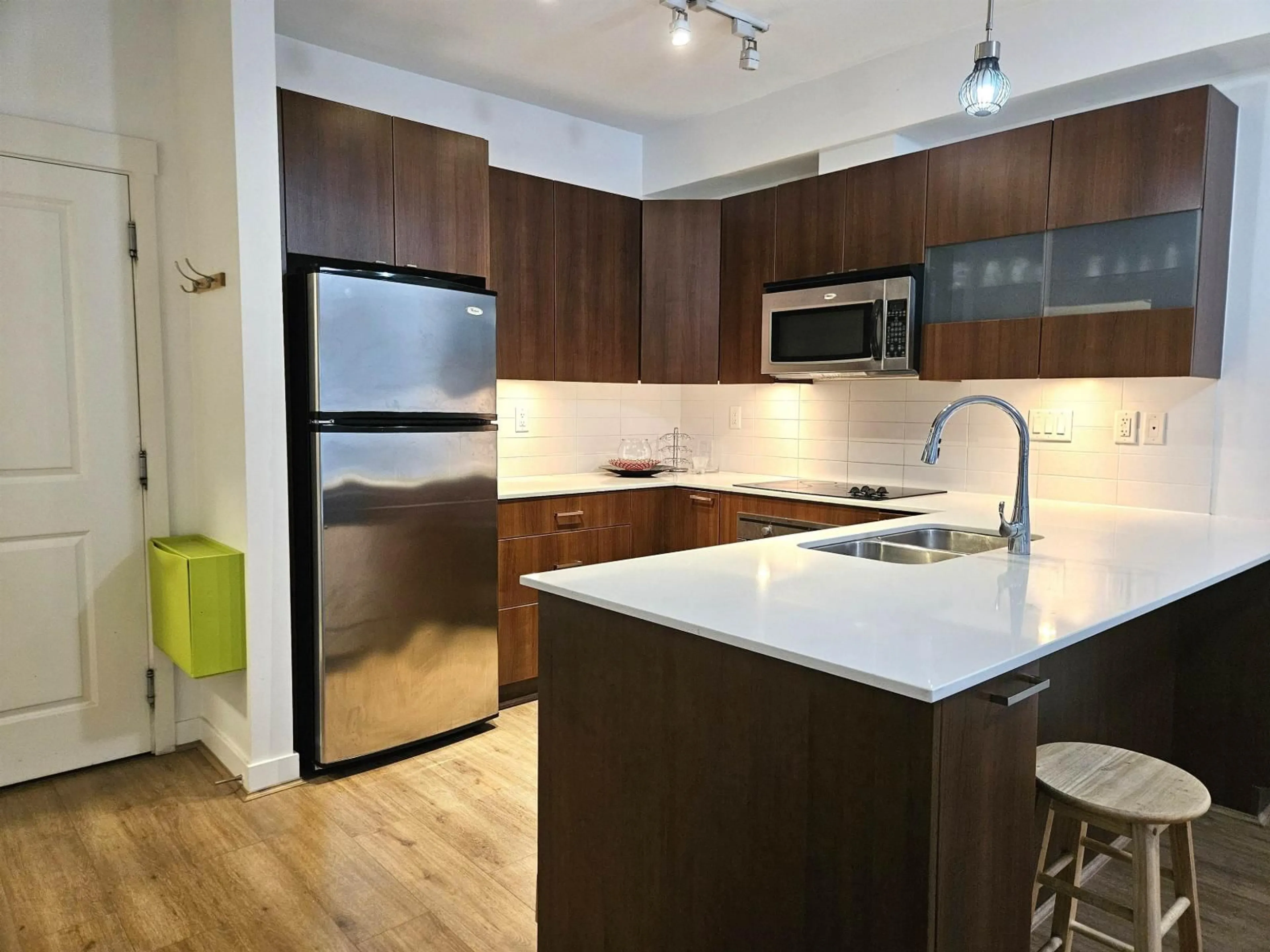 Unknown for 220 - 13321 102A AVENUE, Surrey British Columbia V3T1P6