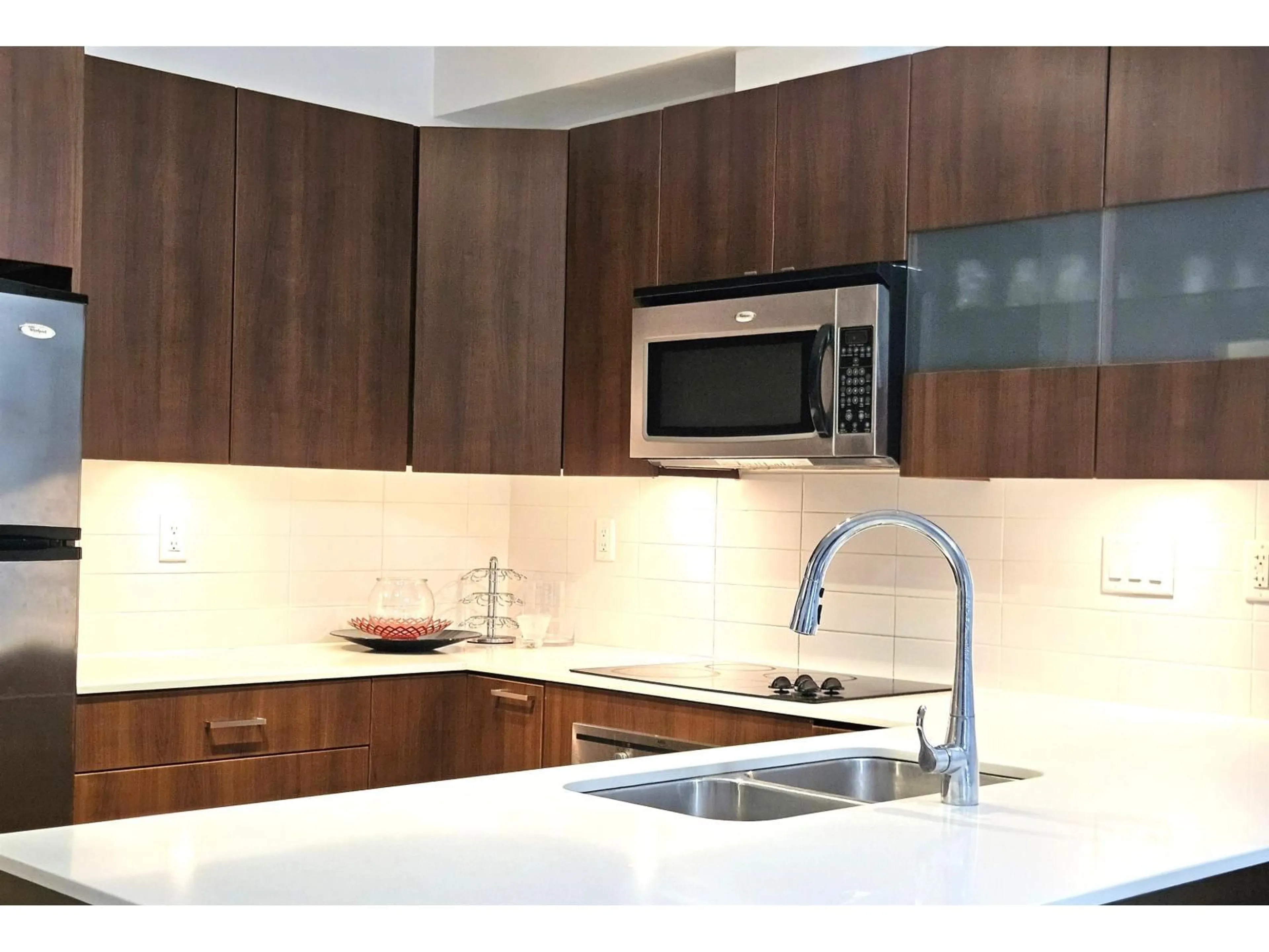 Standard kitchen, unknown for 220 - 13321 102A AVENUE, Surrey British Columbia V3T1P6