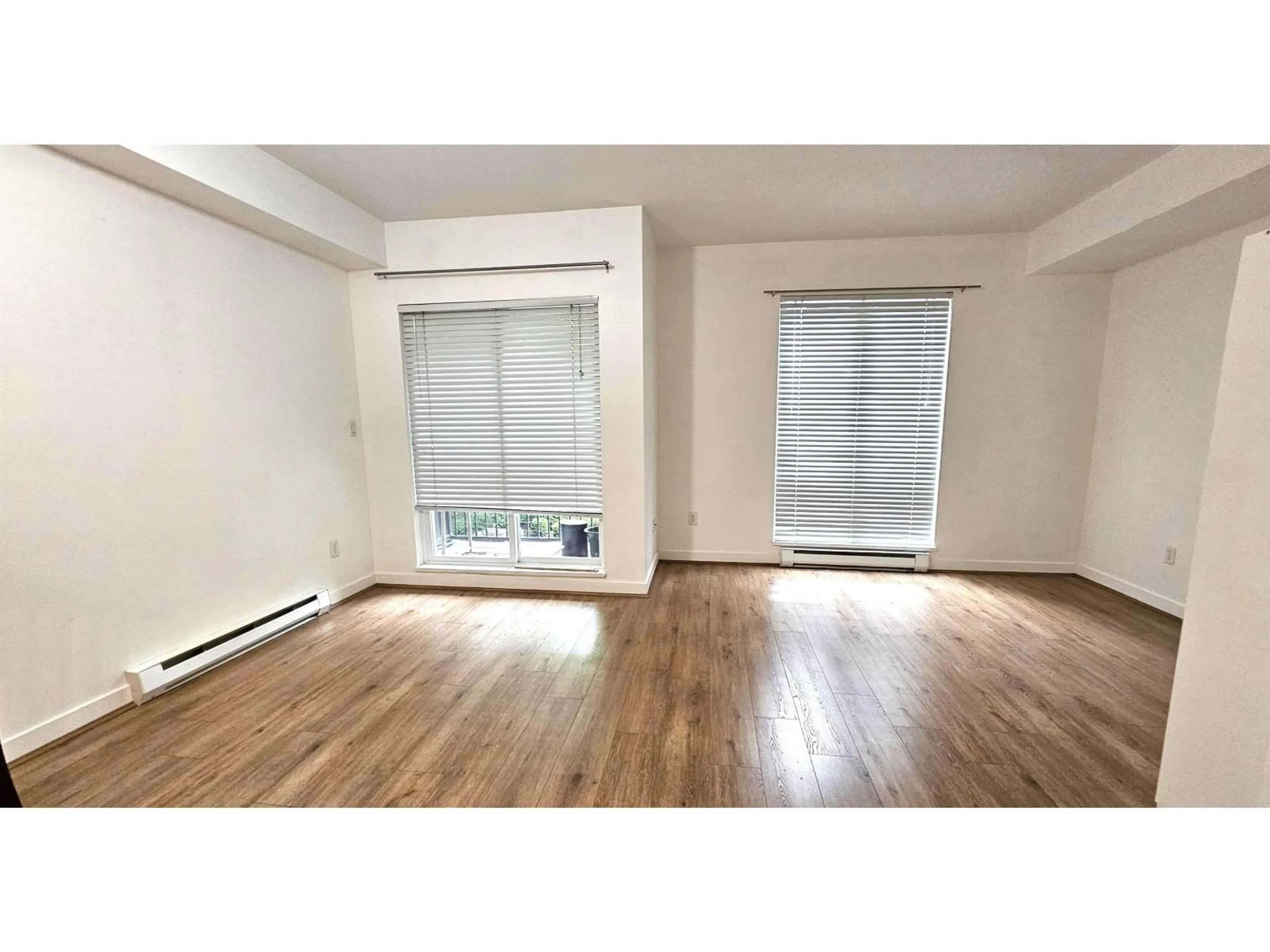A pic of a room for 220 - 13321 102A AVENUE, Surrey British Columbia V3T1P6