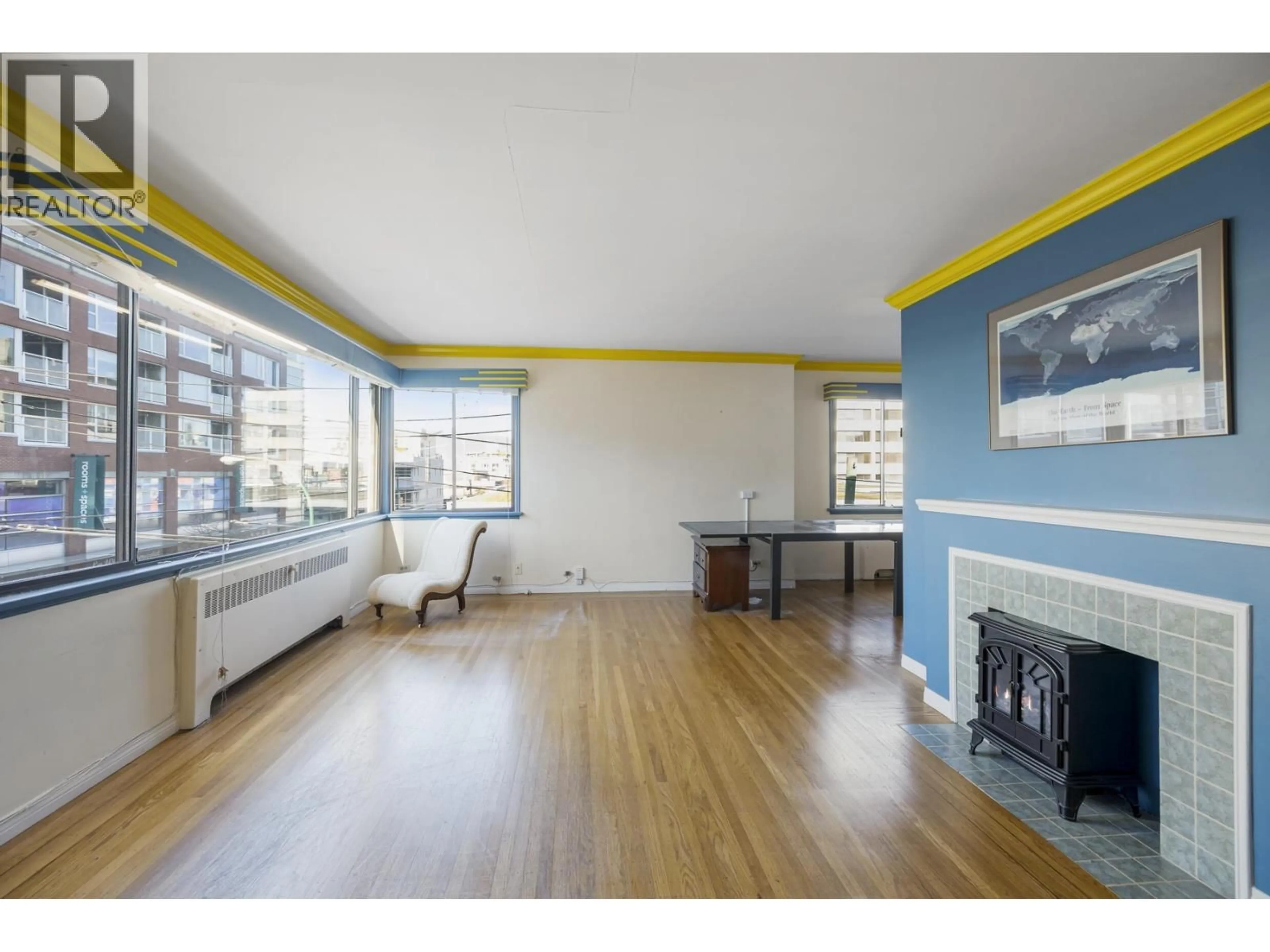 A pic of a room for 205 - 1695 10TH AVENUE, Vancouver British Columbia V6J2A2