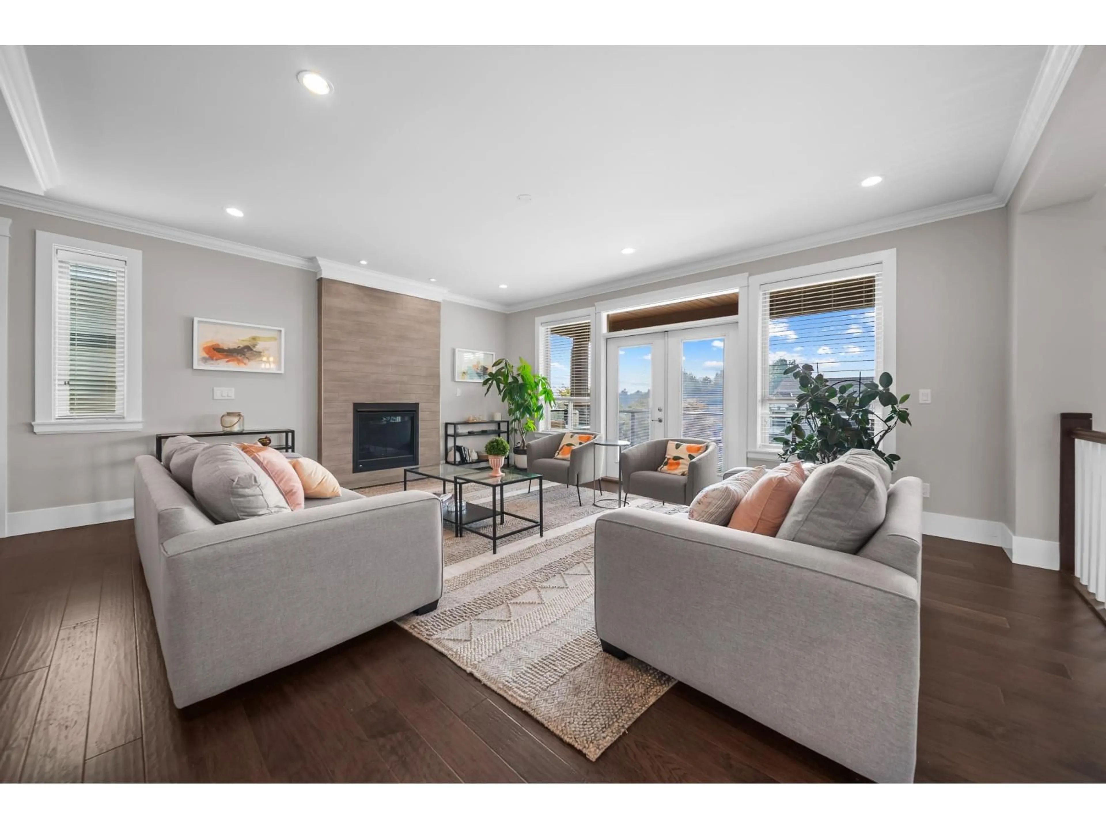 Living room with furniture, wood/laminate floor for 8144 BARNETT STREET, Mission British Columbia V2V7C7