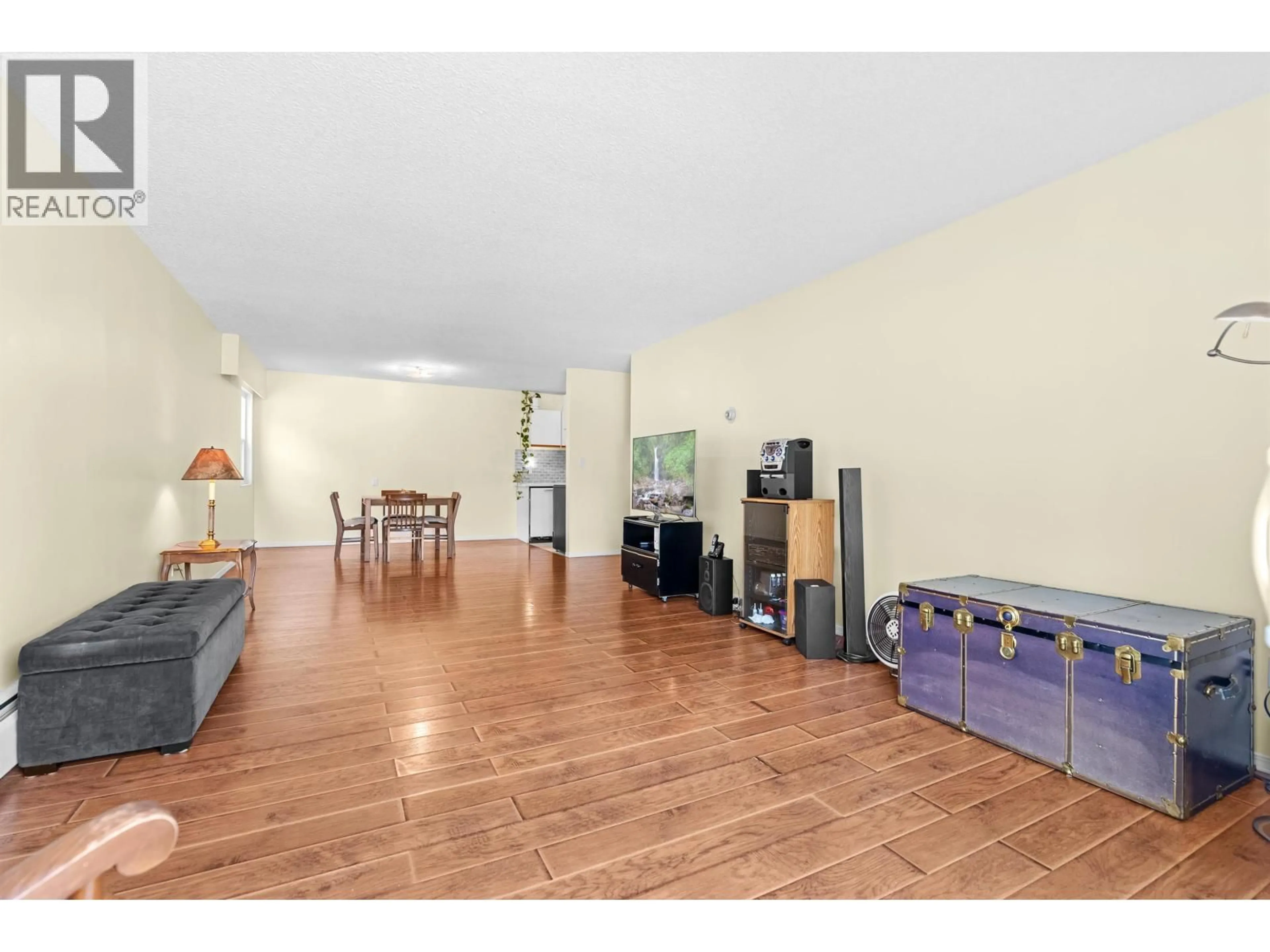 A pic of a room for 316 - 780 PREMIER STREET, North Vancouver British Columbia V7J2G8