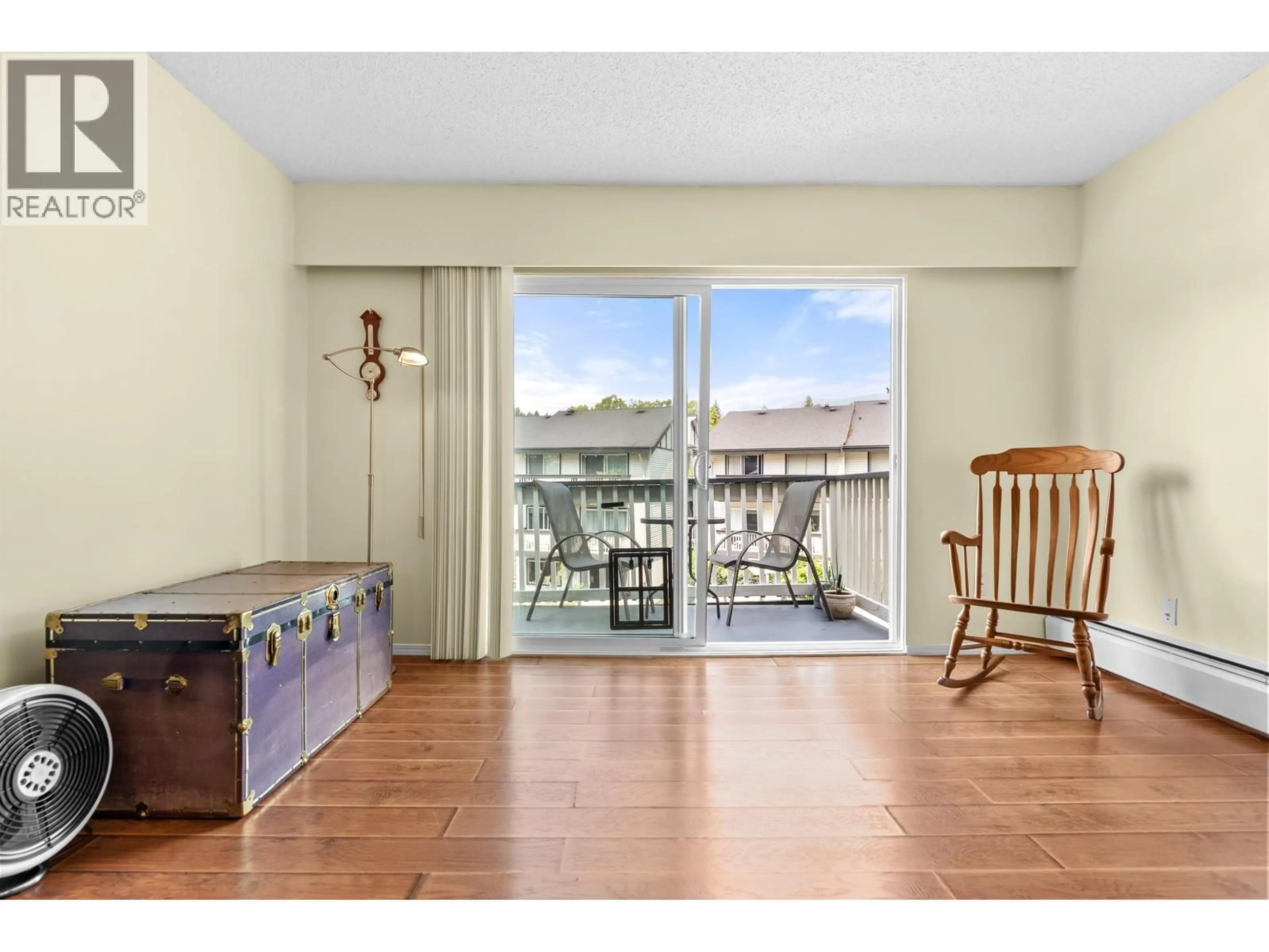 A pic of a room for 316 - 780 PREMIER STREET, North Vancouver British Columbia V7J2G8