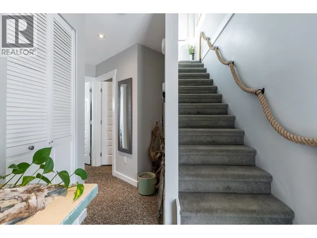 14 - 3871 RIVER ROAD ROAD, Delta 5