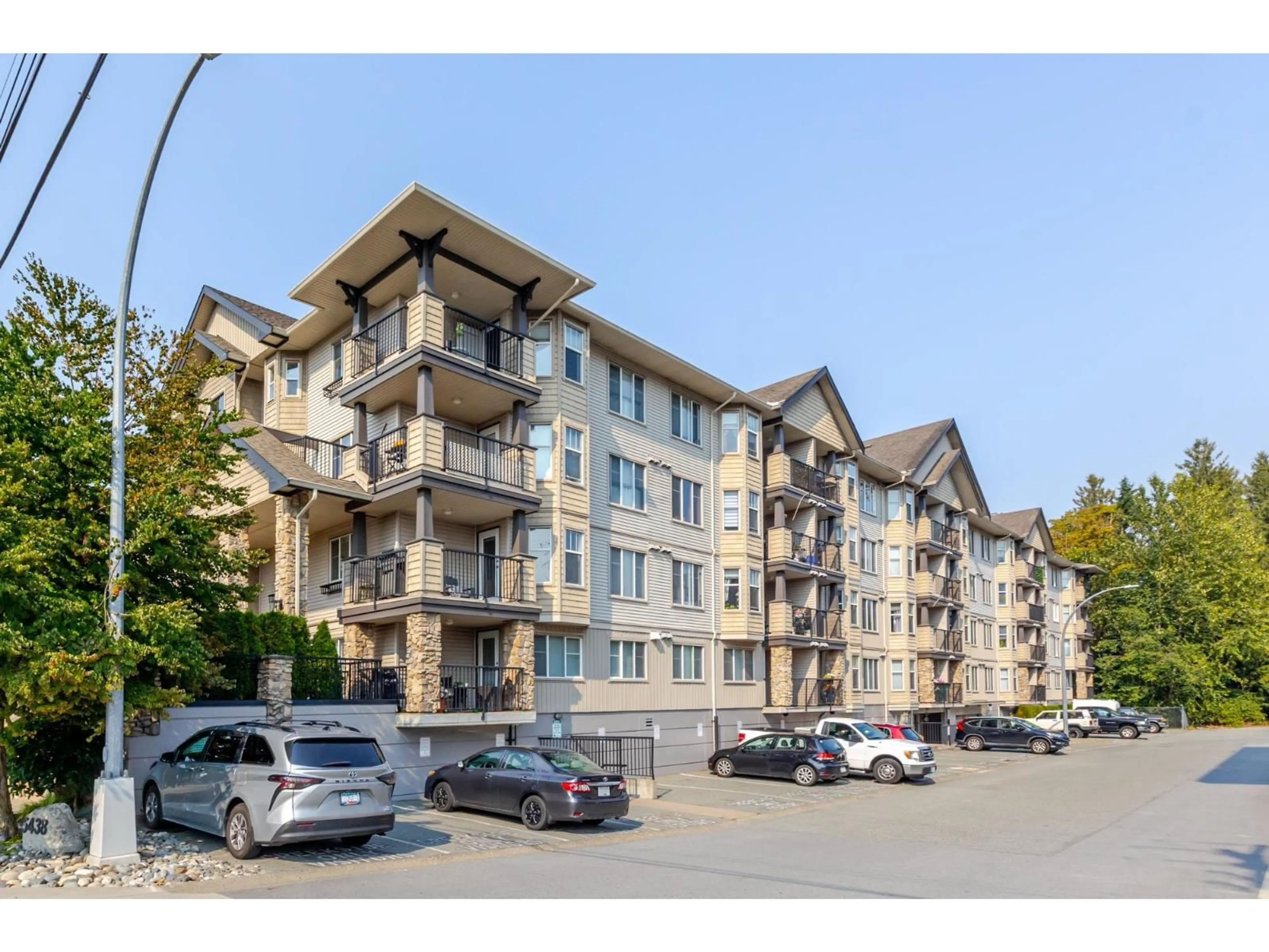 Unknown for 311 - 5438 198 STREET, Langley British Columbia V3A1G2