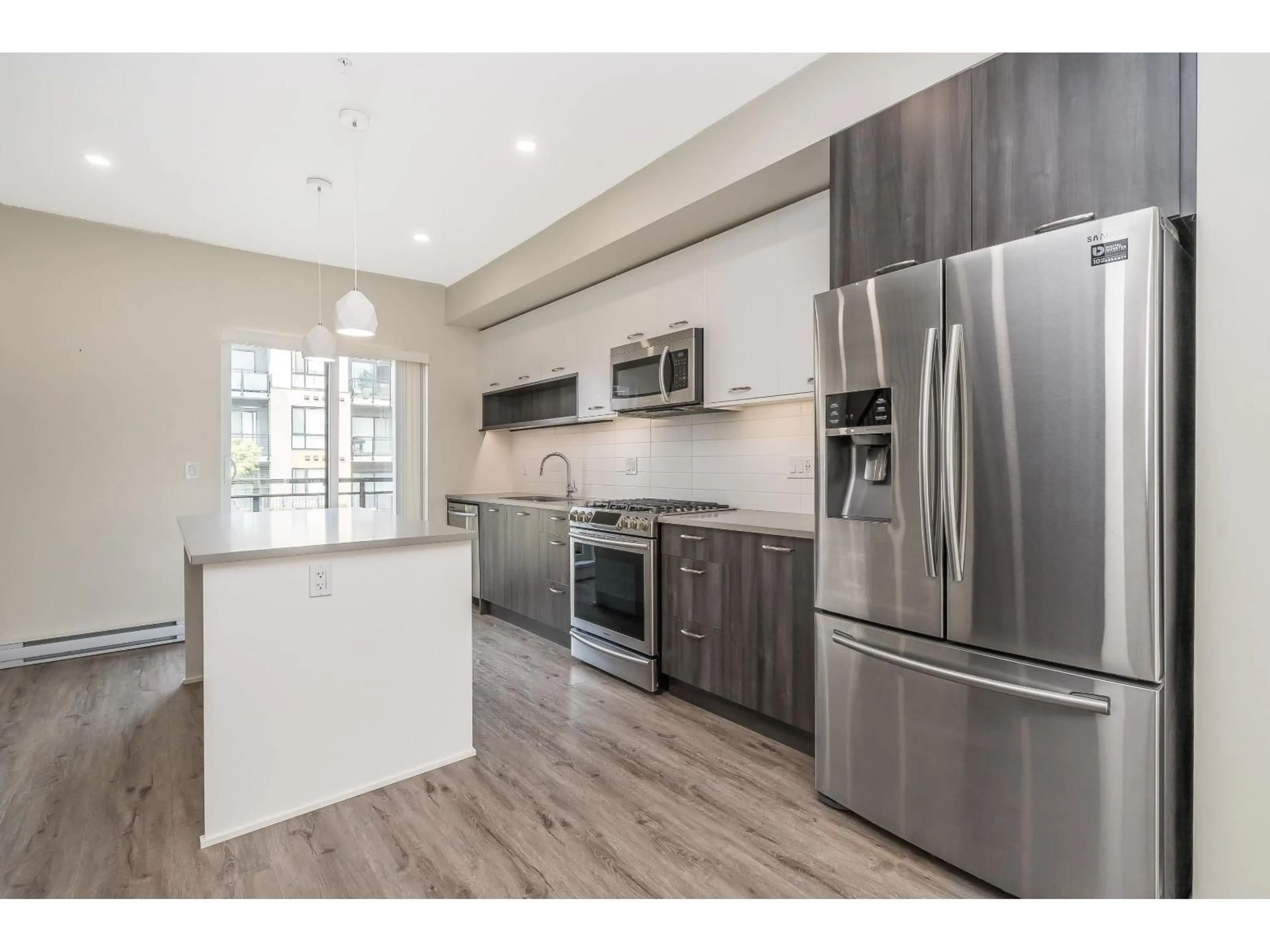 Open concept kitchen, unknown for 15 - 20087 68 AVENUE, Langley British Columbia V2Y0Y4