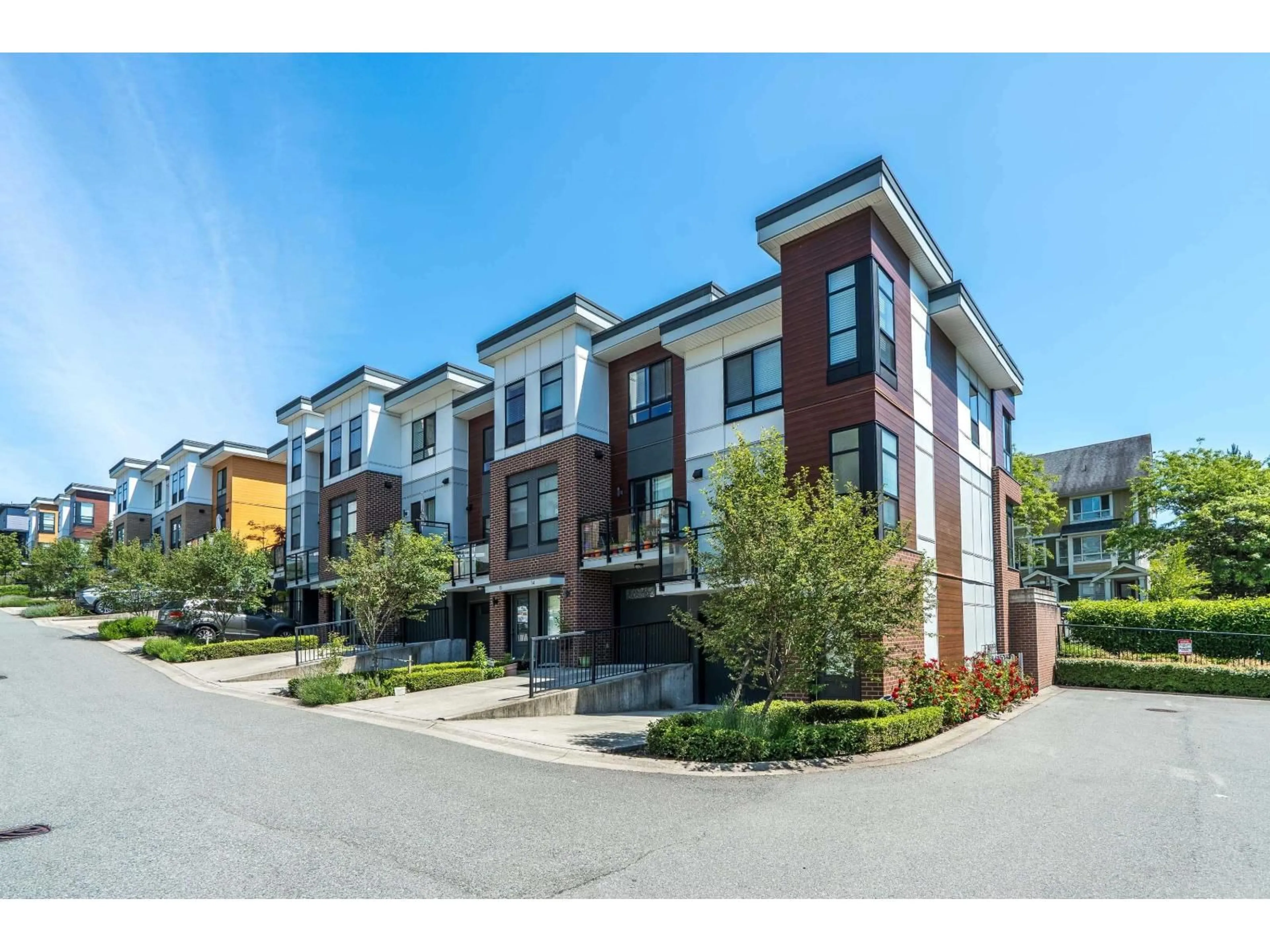 Unknown for 15 - 20087 68 AVENUE, Langley British Columbia V2Y0Y4