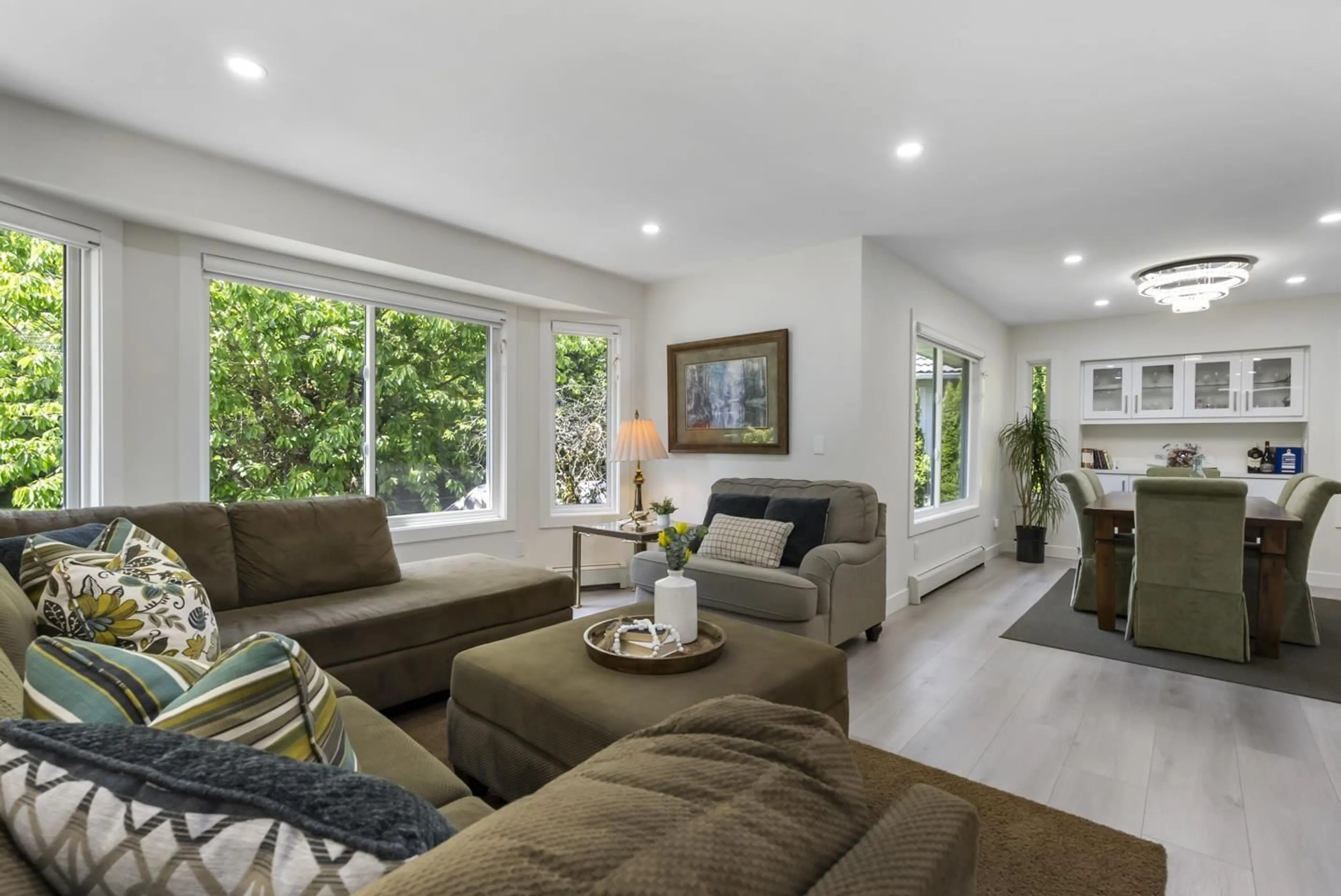 Living room with furniture, unknown for 8034 166 STREET, Surrey British Columbia V4N0H1