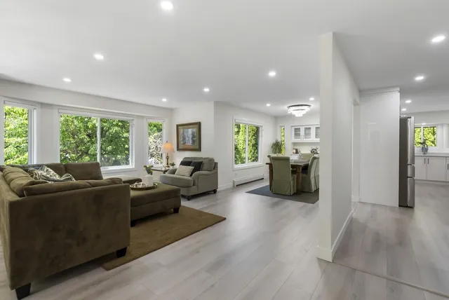 8034 166 STREET, Surrey 5
