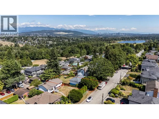 4757 BUXTON STREET, Burnaby 5