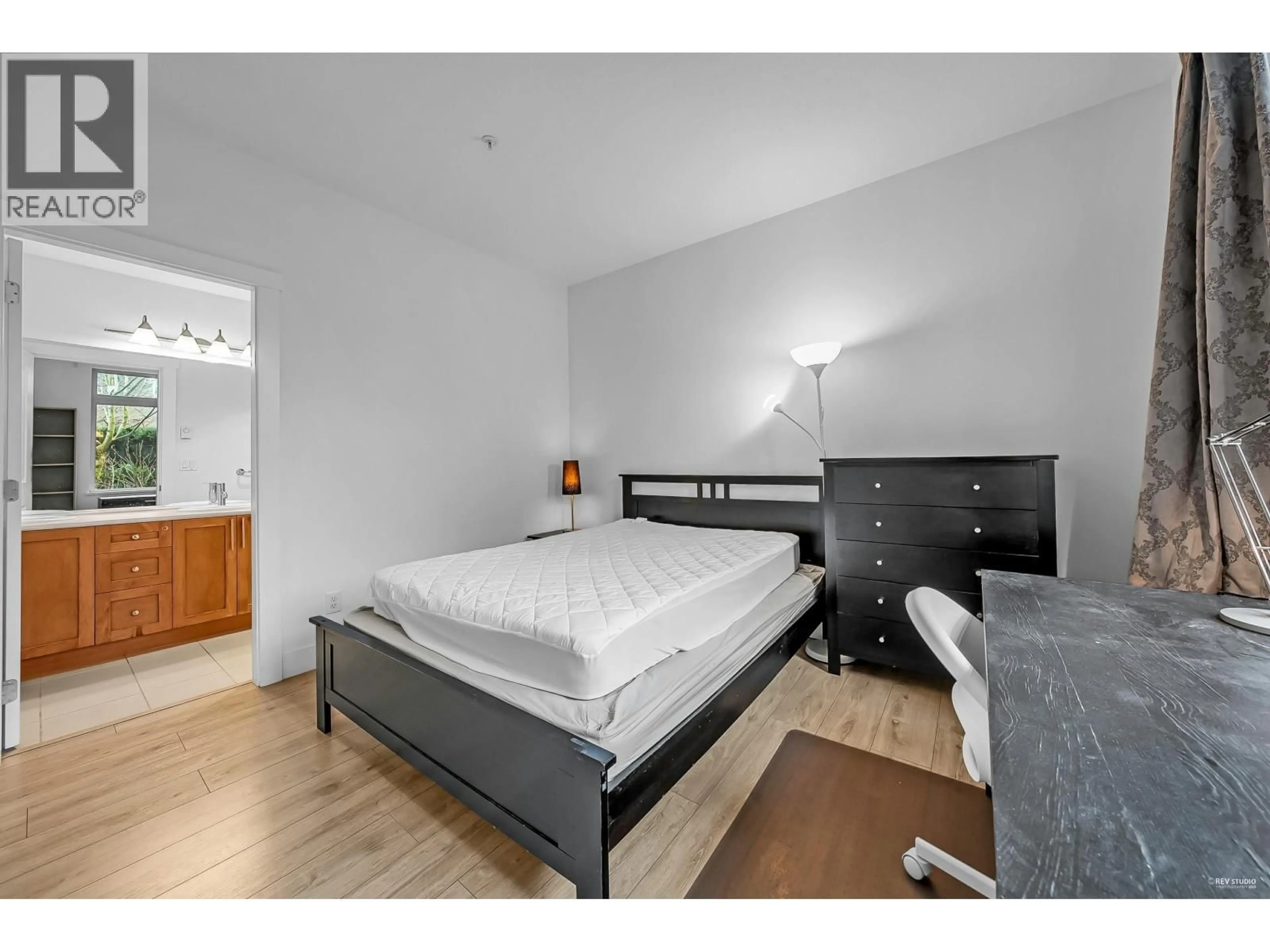 Bedroom with bed, wood/laminate floor for 2250 WESBROOK MALL, Vancouver British Columbia V6T0A6