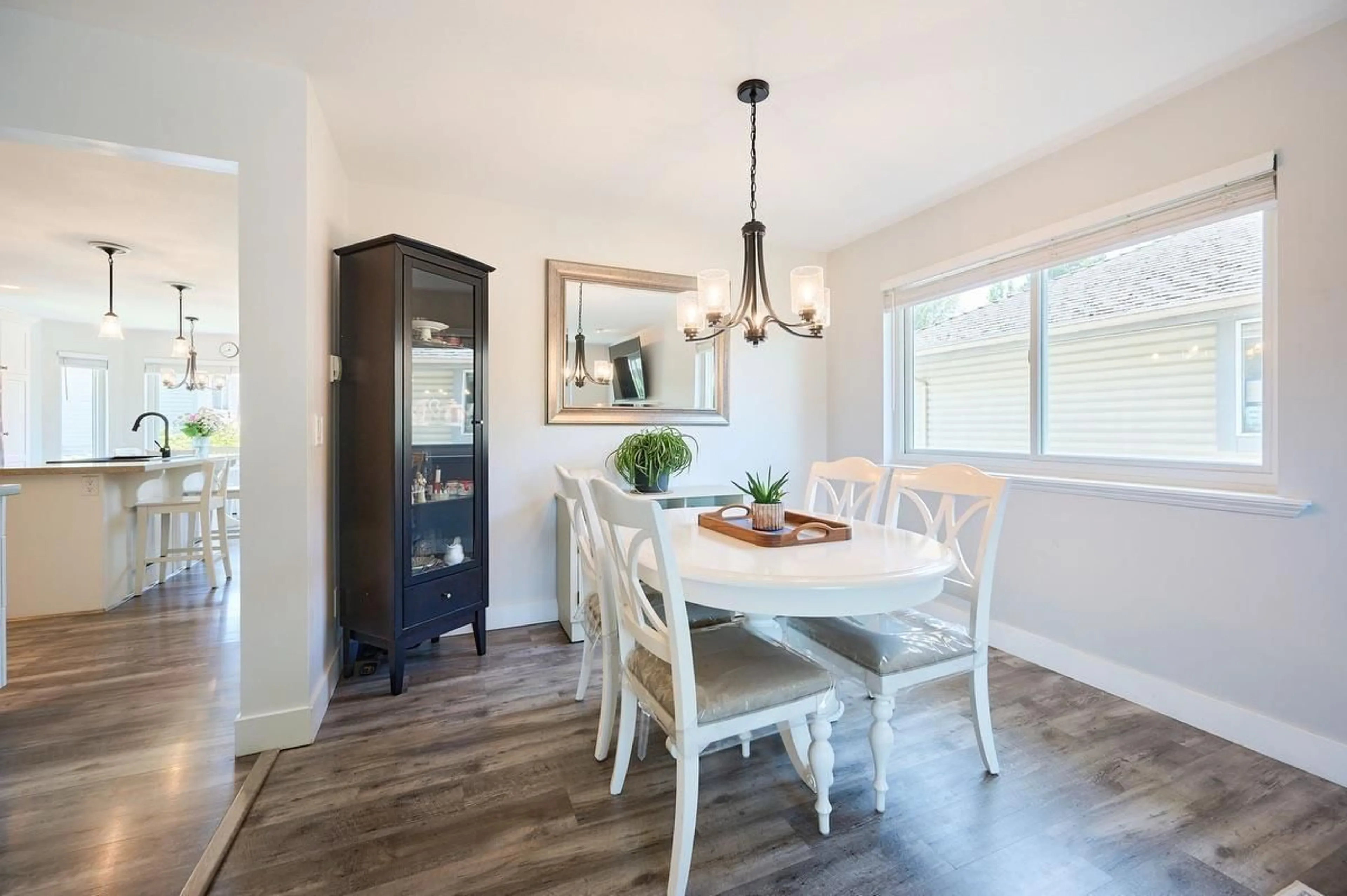 Dining room, wood/laminate floor for 3126 BRAKEMAN STREET, Abbotsford British Columbia V3W3H5