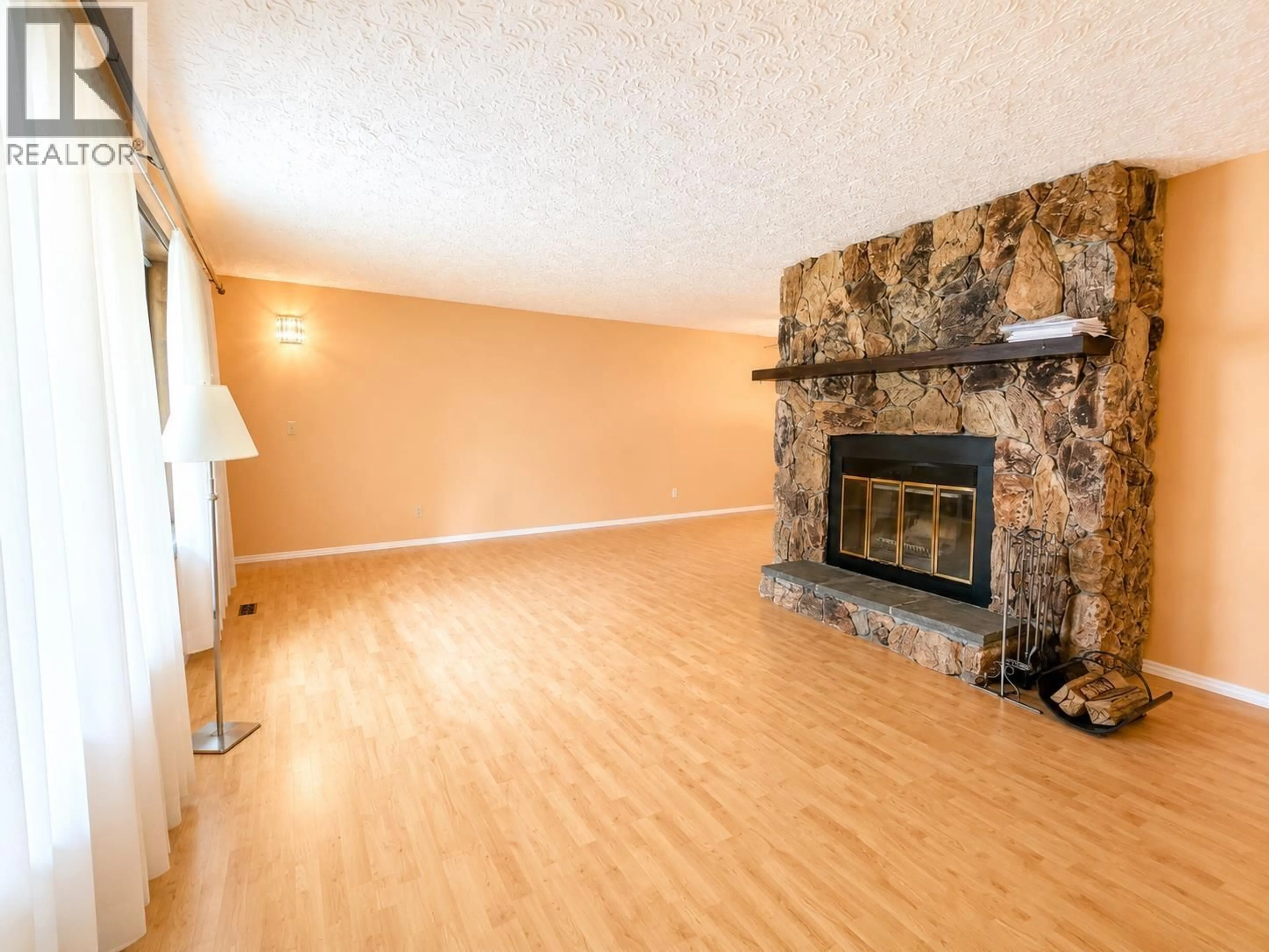 Unknown for 816 ROBERTS DRIVE, Esler / Dog Creek British Columbia V2G3K8