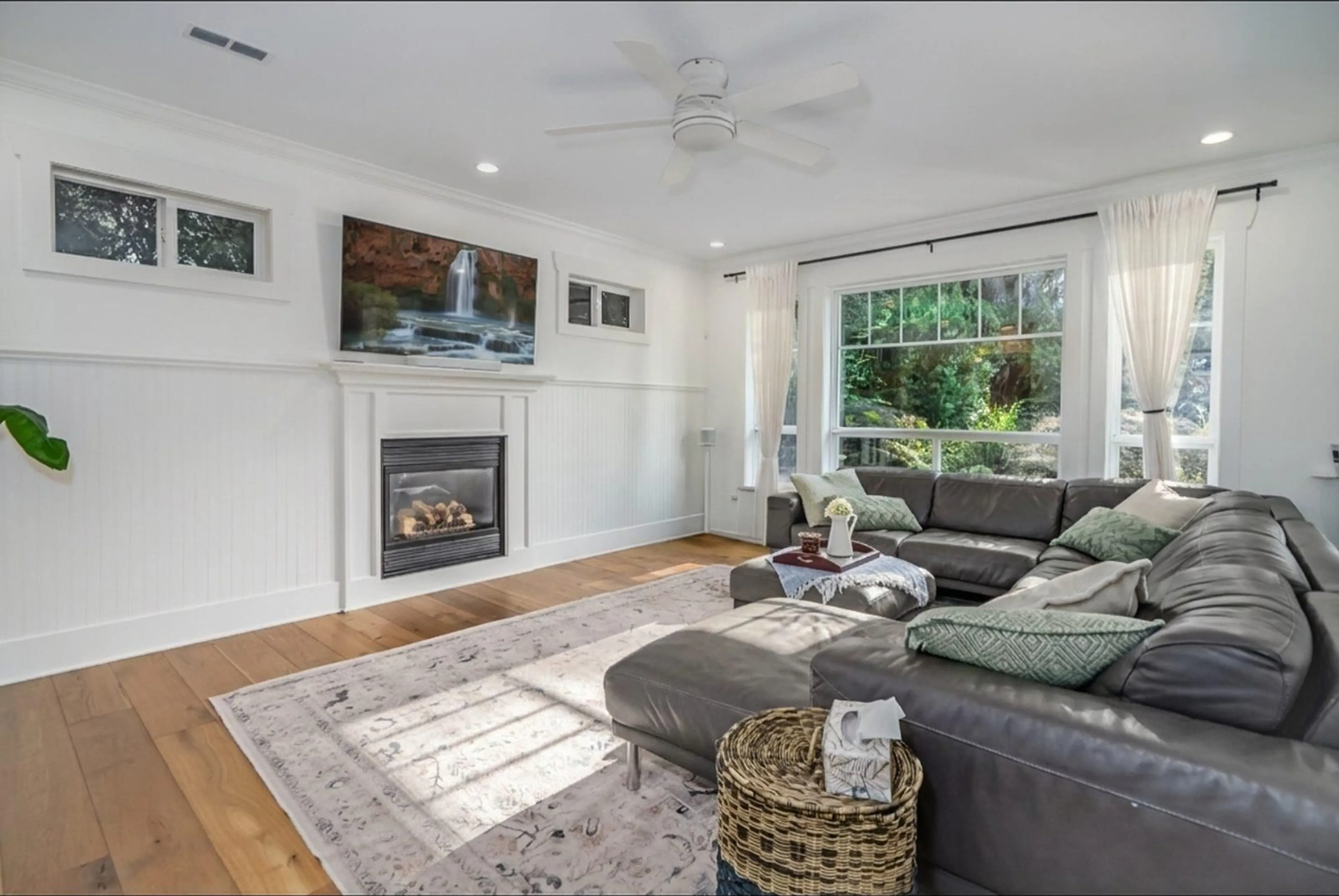 Living room with furniture, unknown for 9194 WRIGHT STREET, Langley British Columbia V1M3T4