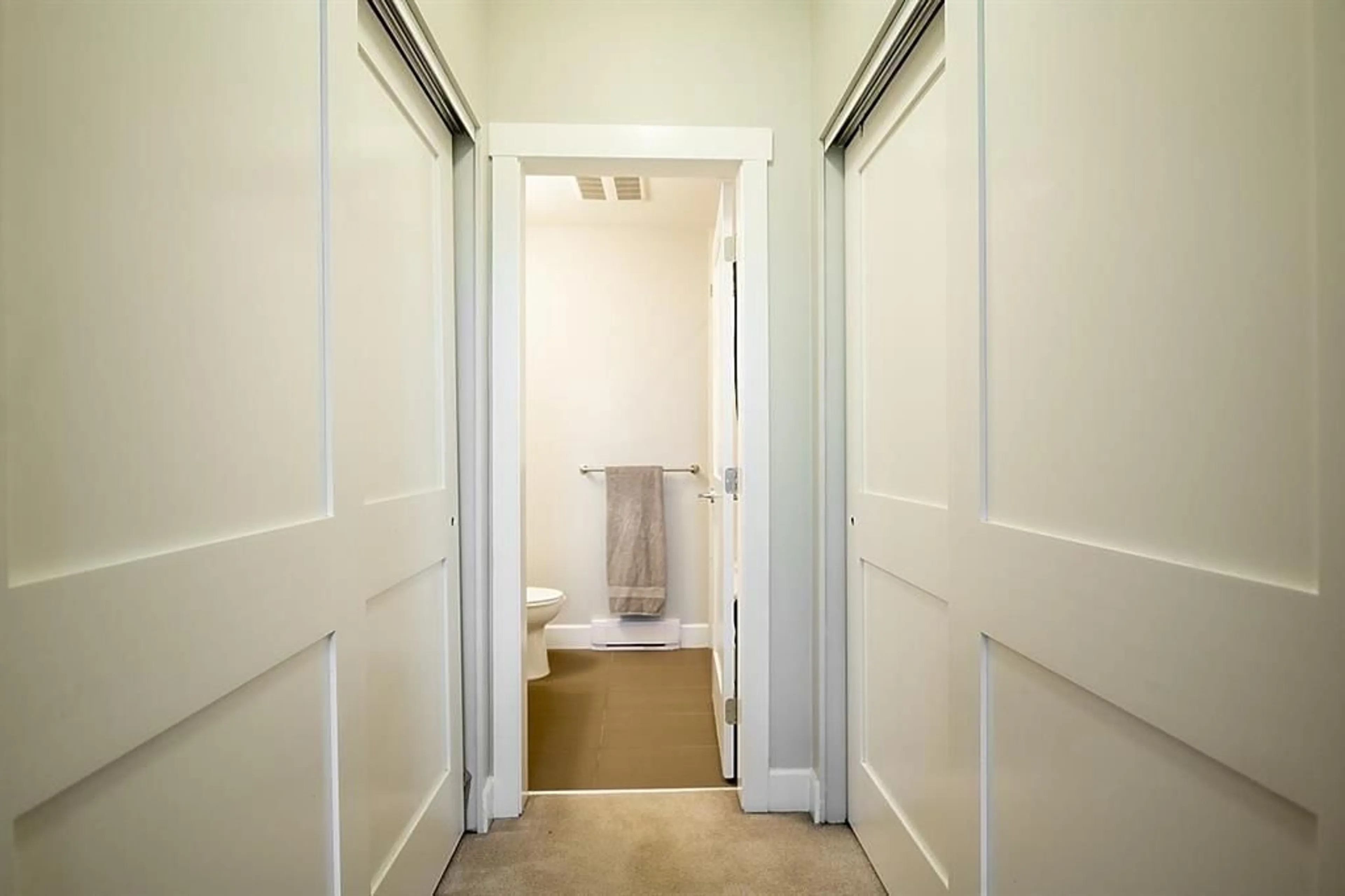 Standard bathroom, unknown for 116 - 20861 83 AVENUE, Langley British Columbia V2Y0M8