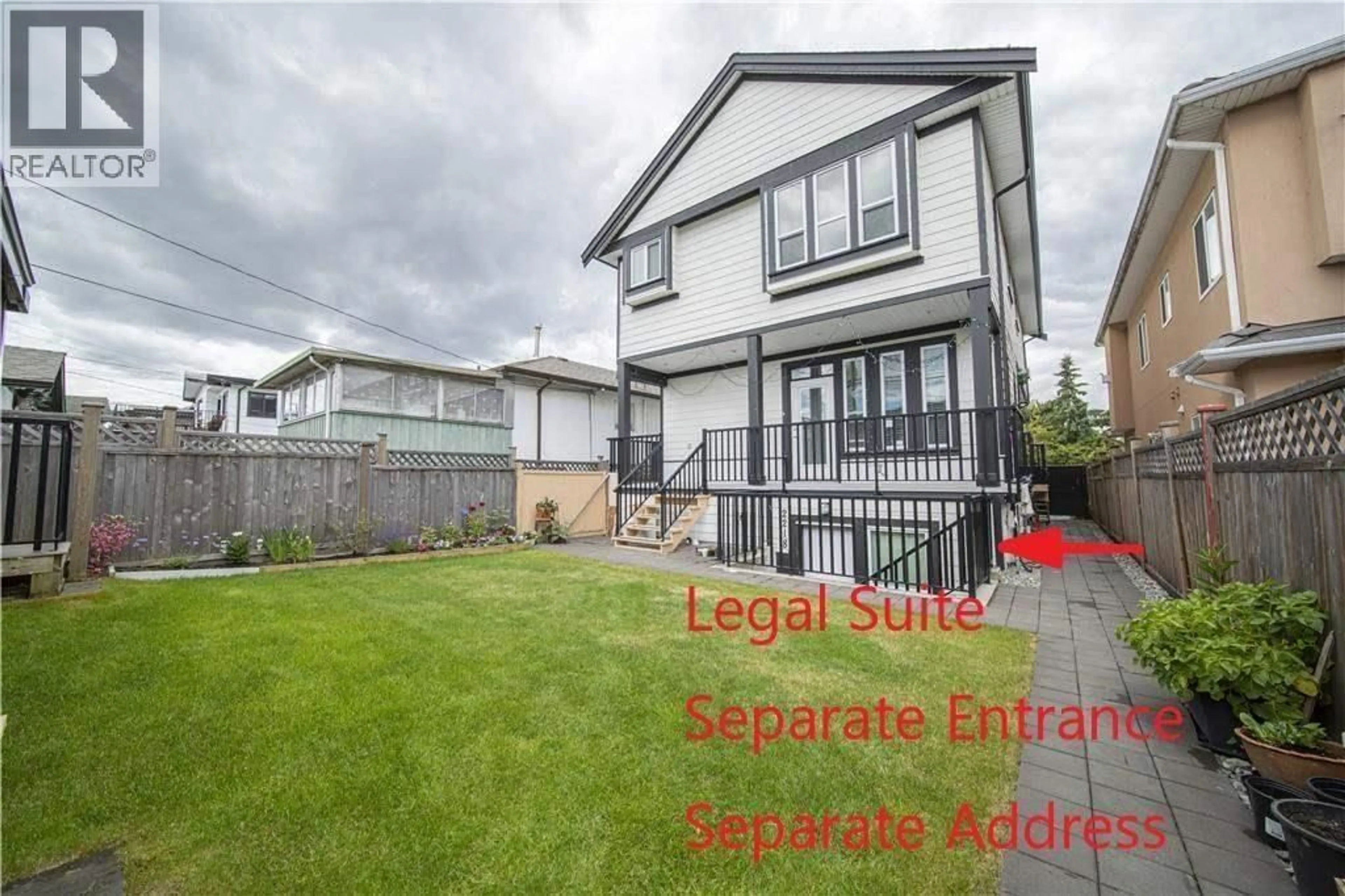 A pic from outside/outdoor area/front of a property/back of a property/a pic from drone, street for 2216 MANNERING AVENUE, Vancouver British Columbia V5N3C4