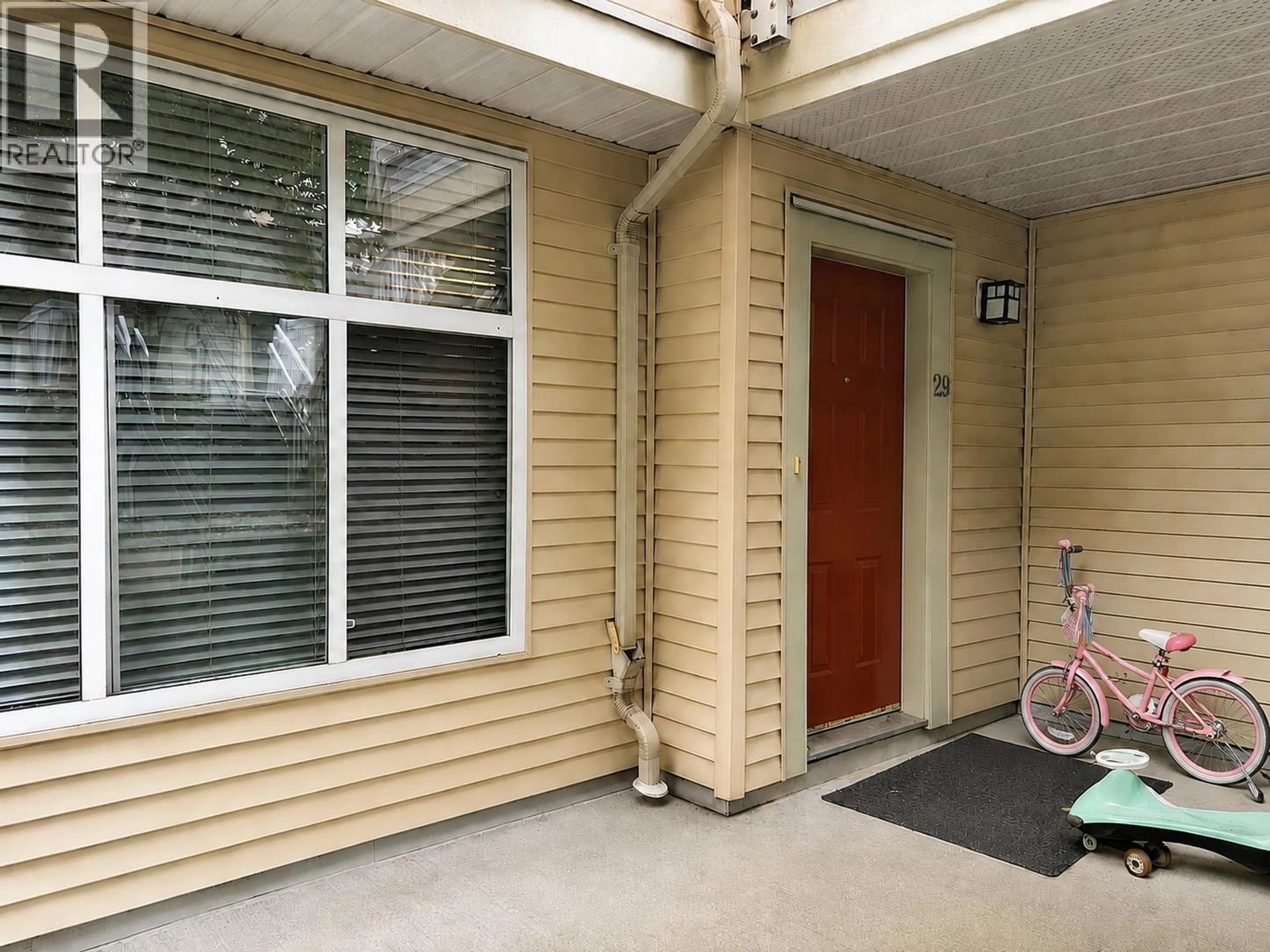 Unknown for 29 - 7128 STRIDE AVENUE, Burnaby British Columbia V3N1T5