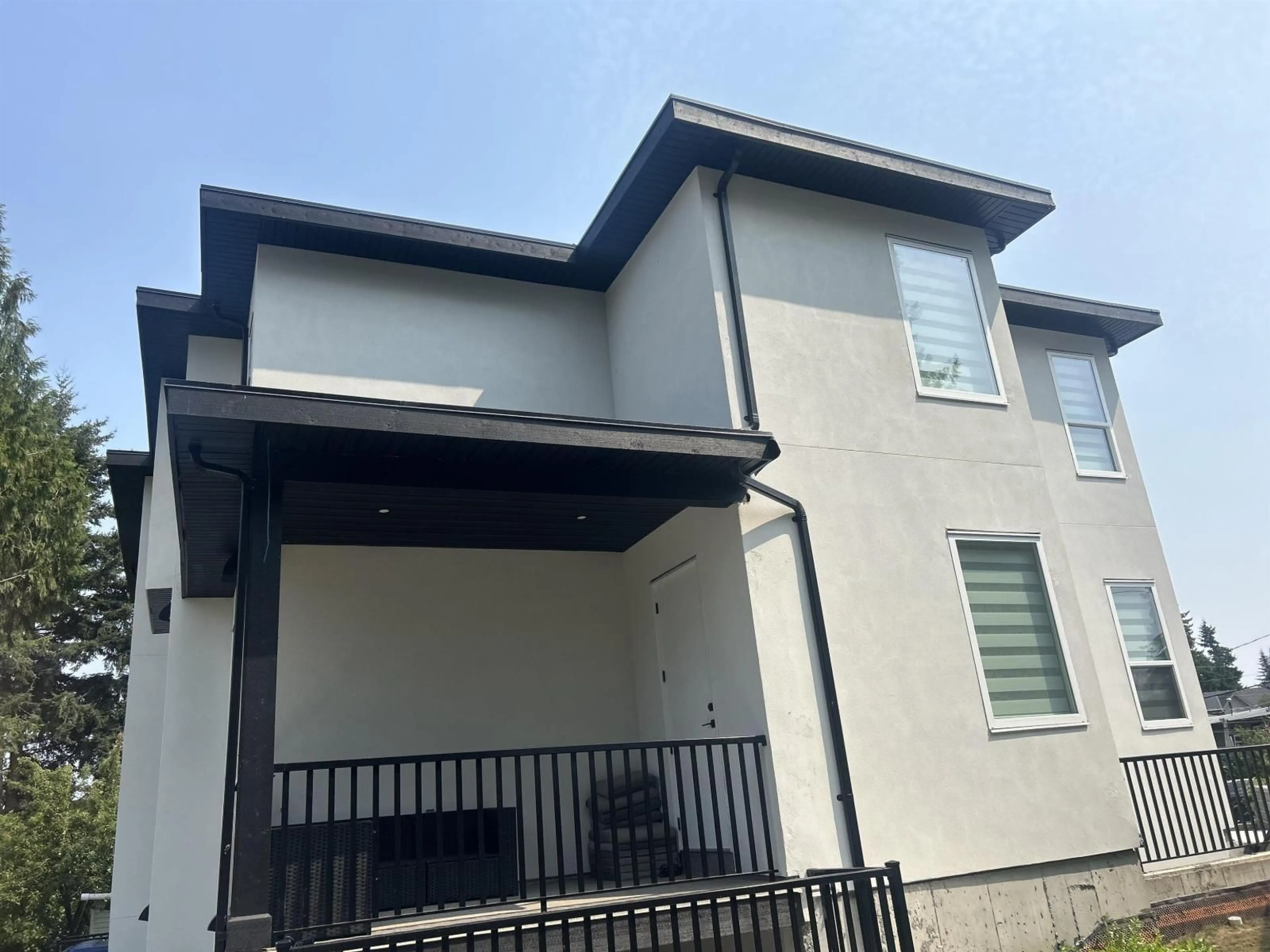 Home with vinyl exterior material, building for 31921 CASPER COURT WEST, Abbotsford British Columbia V2T2J8