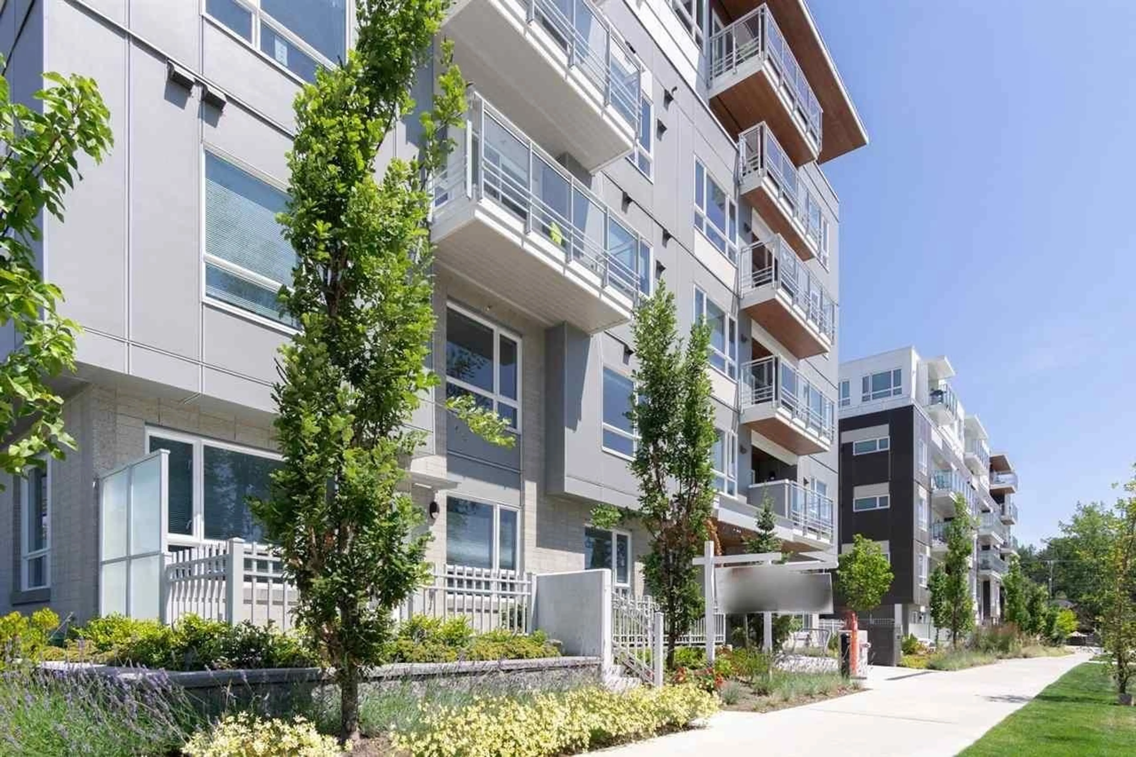 Patio, street for 111 - 13963 105 BOULEVARD, Surrey British Columbia V3T0M9