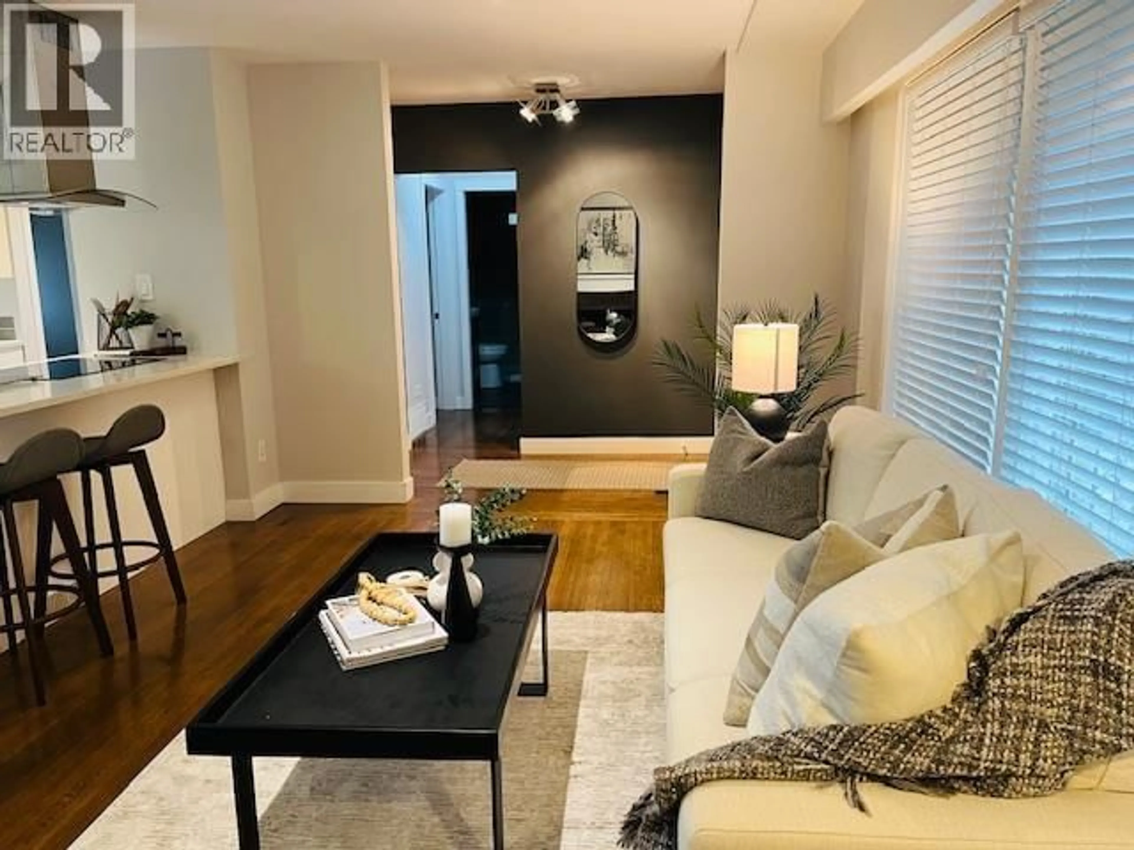 Living room with furniture, wood/laminate floor for 1314 THOMAS AVENUE, Coquitlam British Columbia V3K2L5