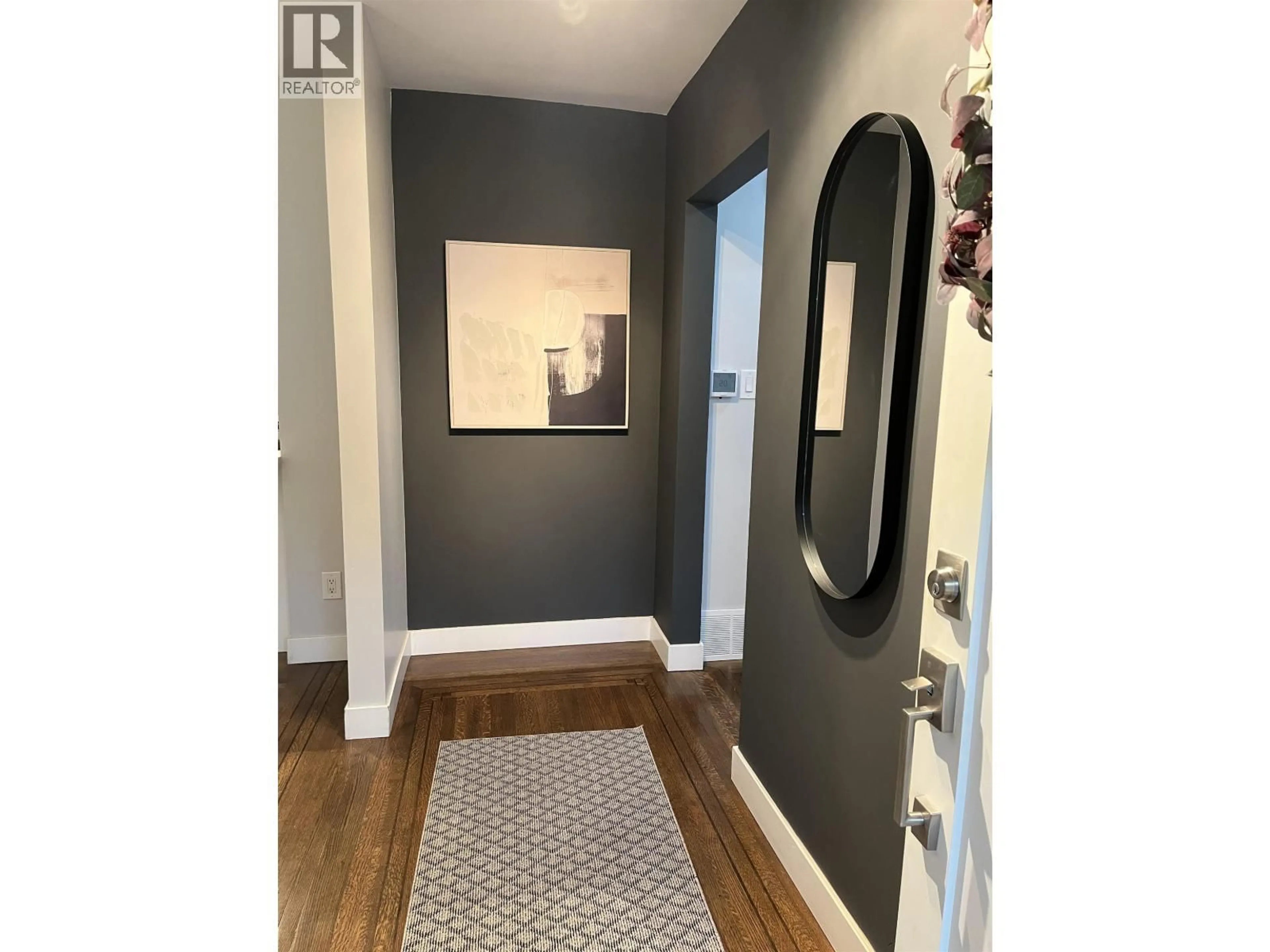 Indoor entryway for 1314 THOMAS AVENUE, Coquitlam British Columbia V3K2L5