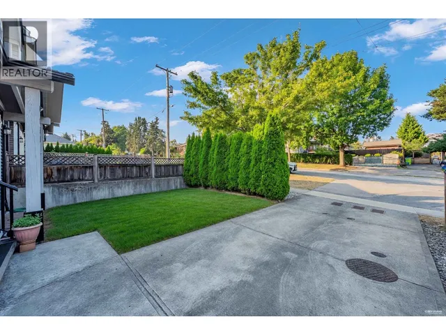 610 THIRTEENTH STREET, New Westminster 3