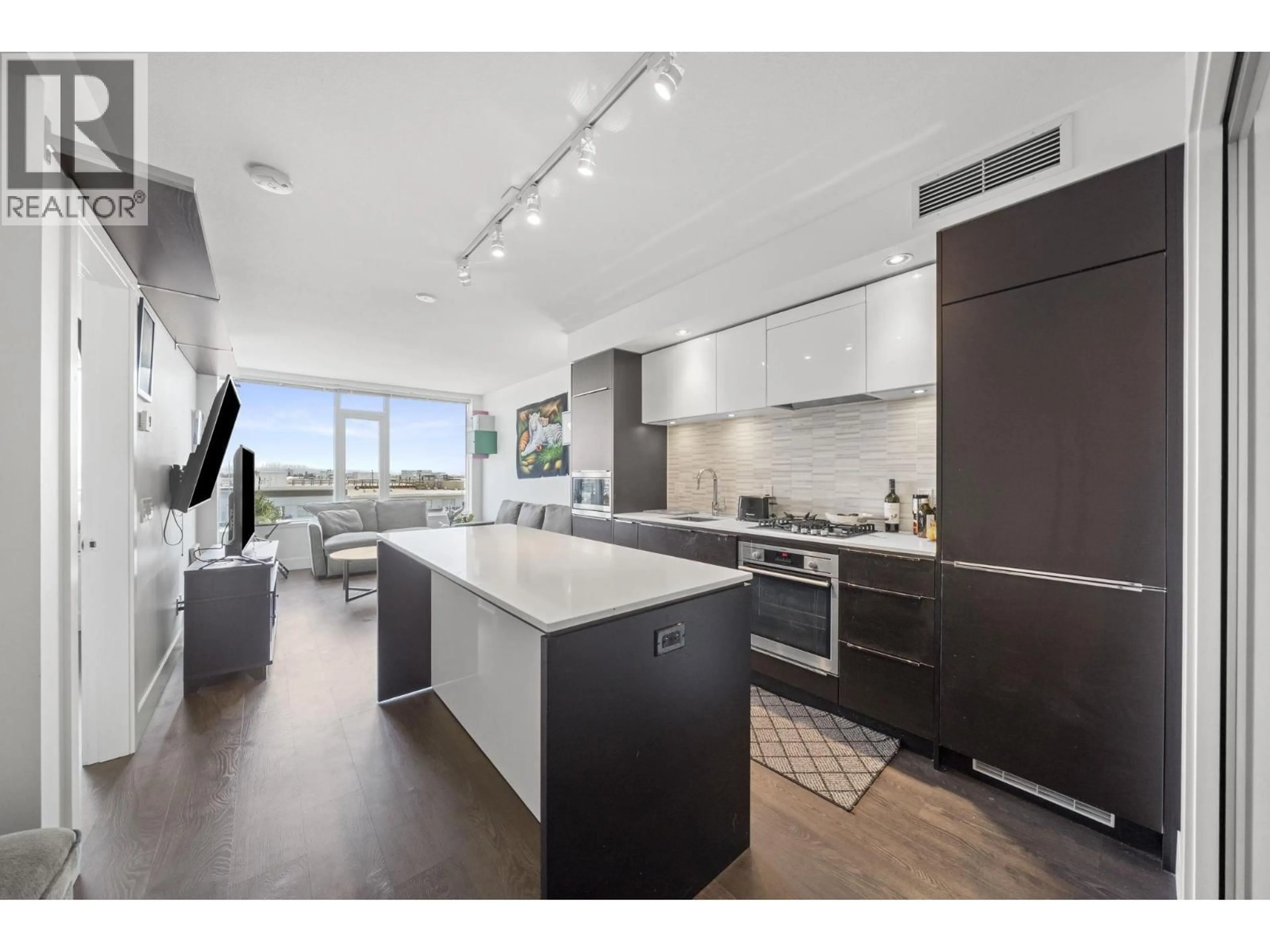 Open concept kitchen, unknown for 1007 - 5233 GILBERT ROAD, Richmond British Columbia V7C0B3