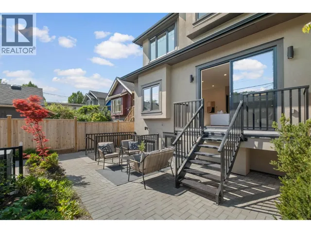 2236 5TH AVENUE, Vancouver 2