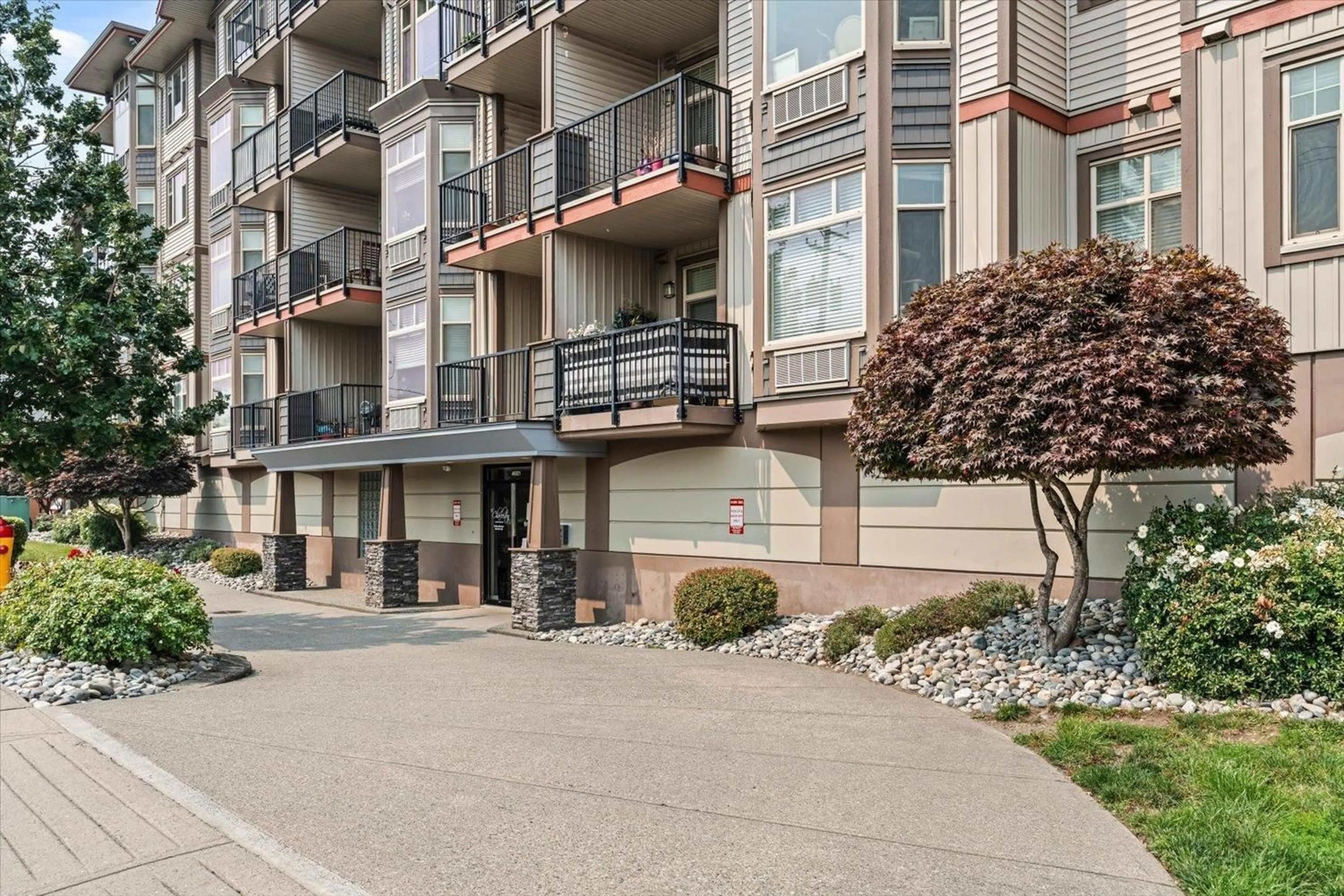 Patio, unknown for 403 - 46021 SECOND AVENUE, Chilliwack British Columbia V2P1S6