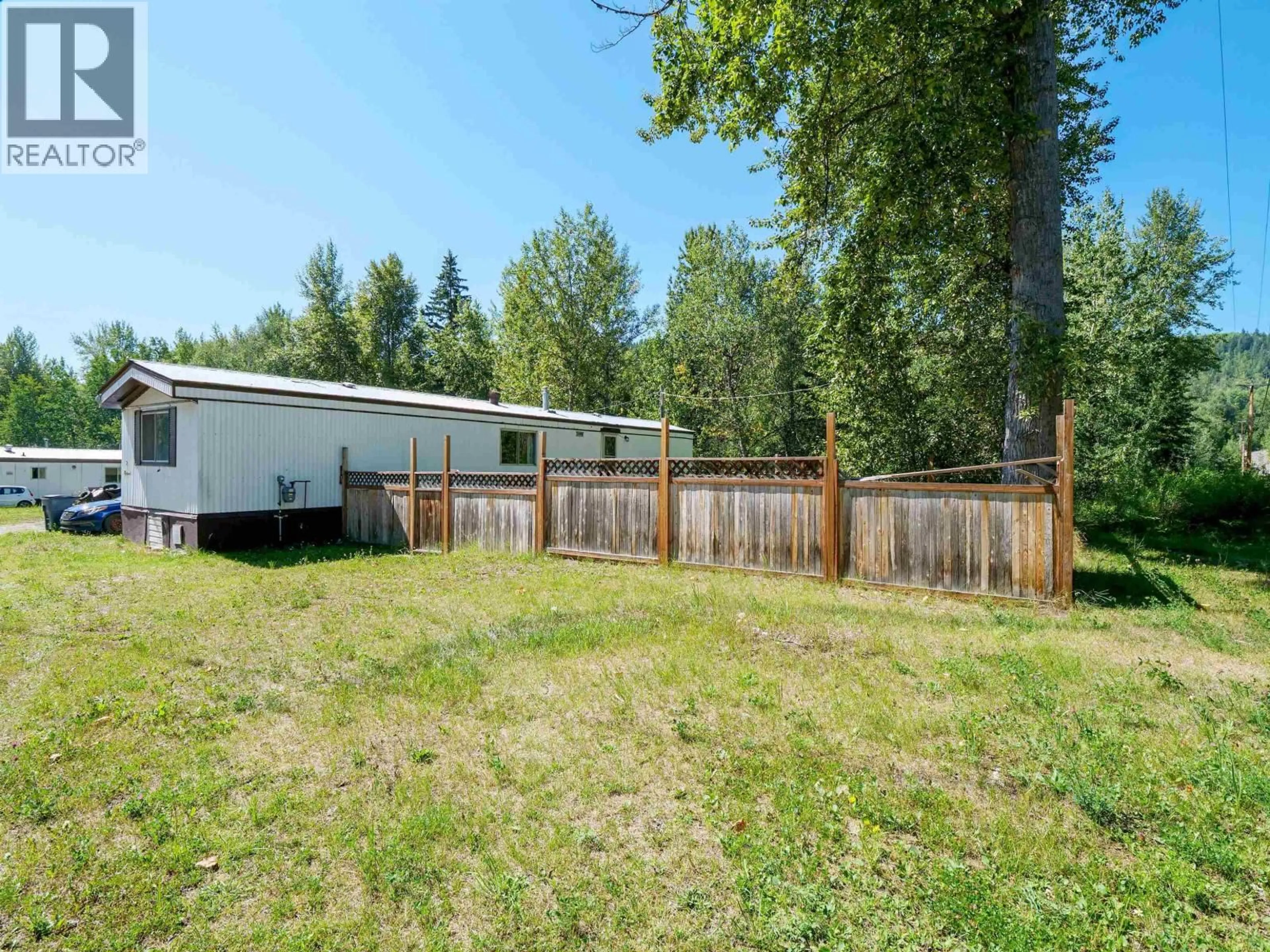 Unknown for 2 - 325 SKYLINE ROAD, Quesnel British Columbia V2J6H9