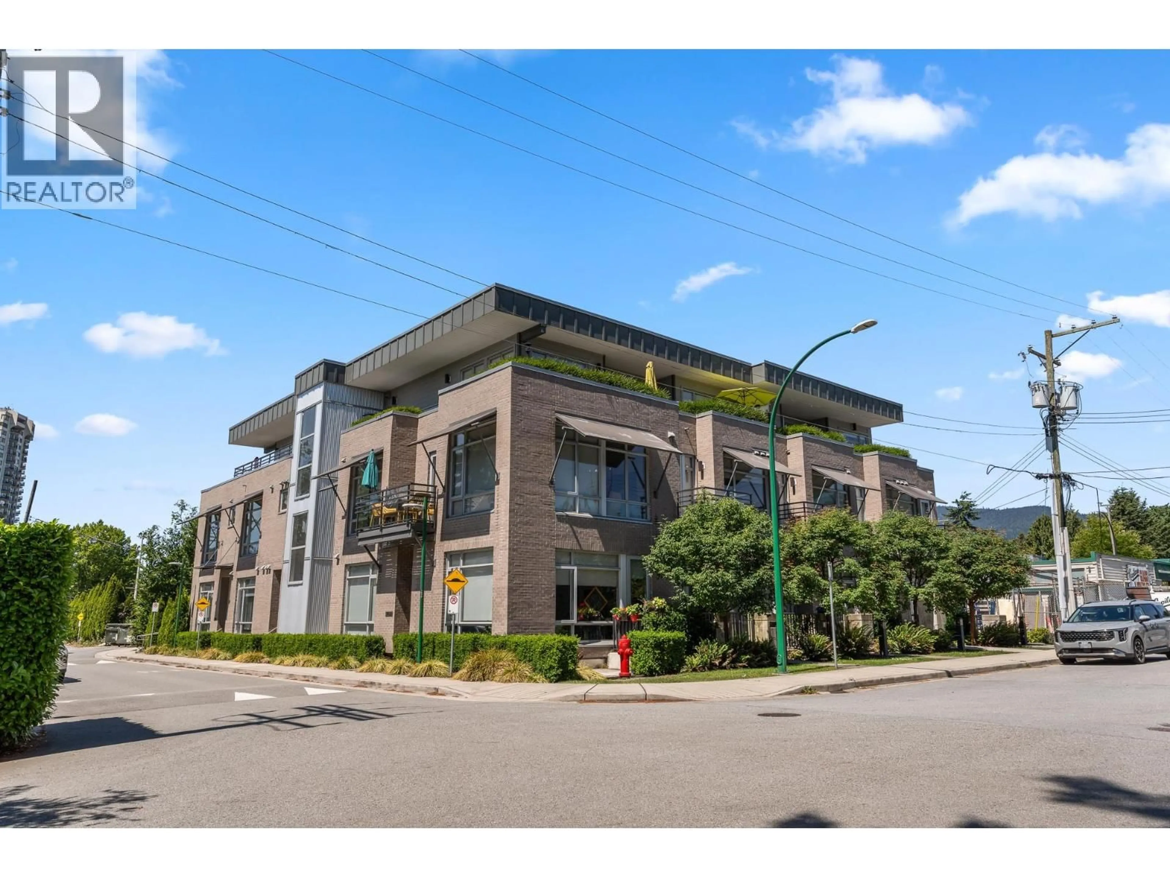 Unknown for 202 - 1591 BOWSER AVENUE, North Vancouver British Columbia V7P2Y4