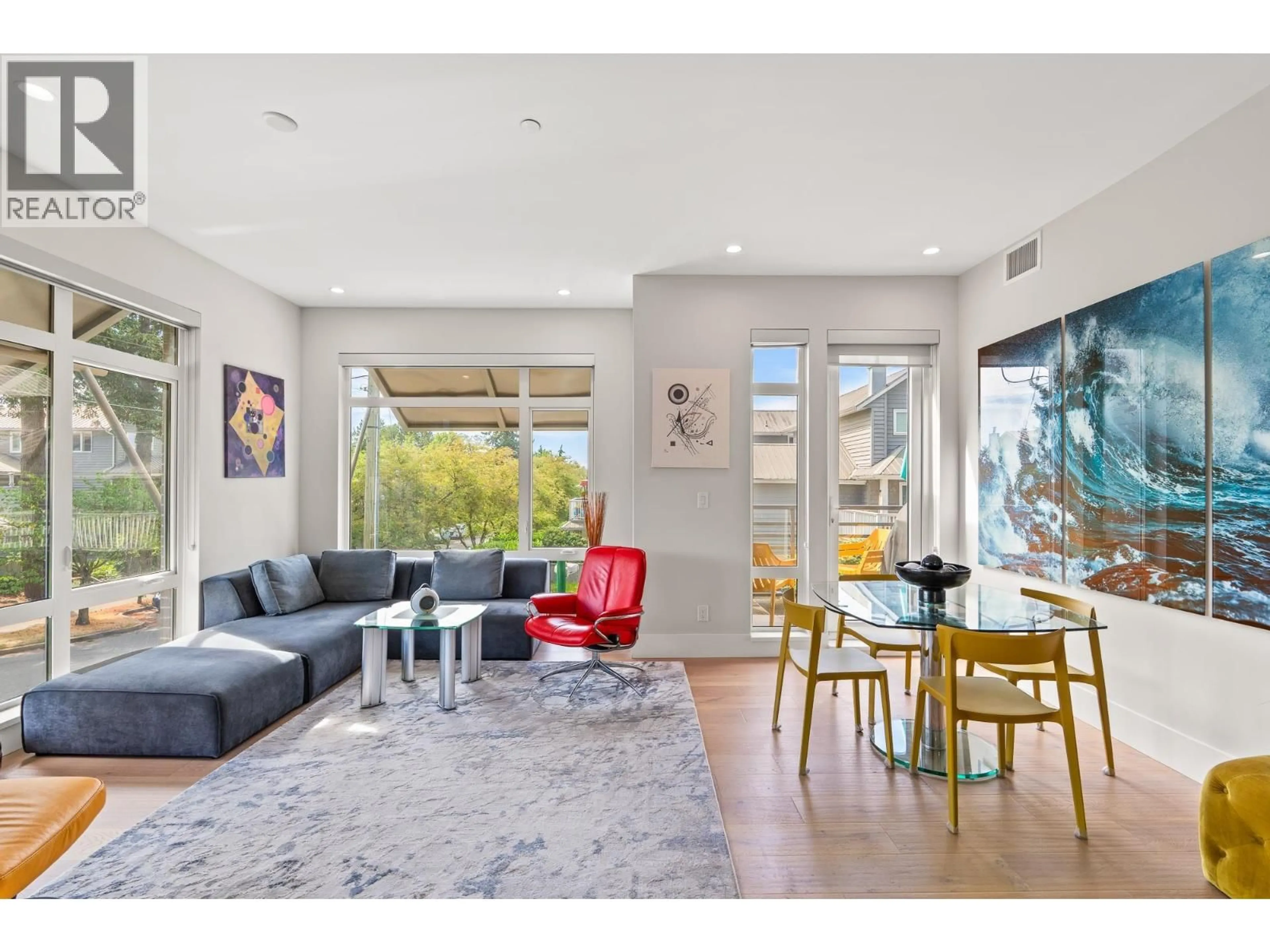 Living room with furniture, unknown for 202 - 1591 BOWSER AVENUE, North Vancouver British Columbia V7P2Y4