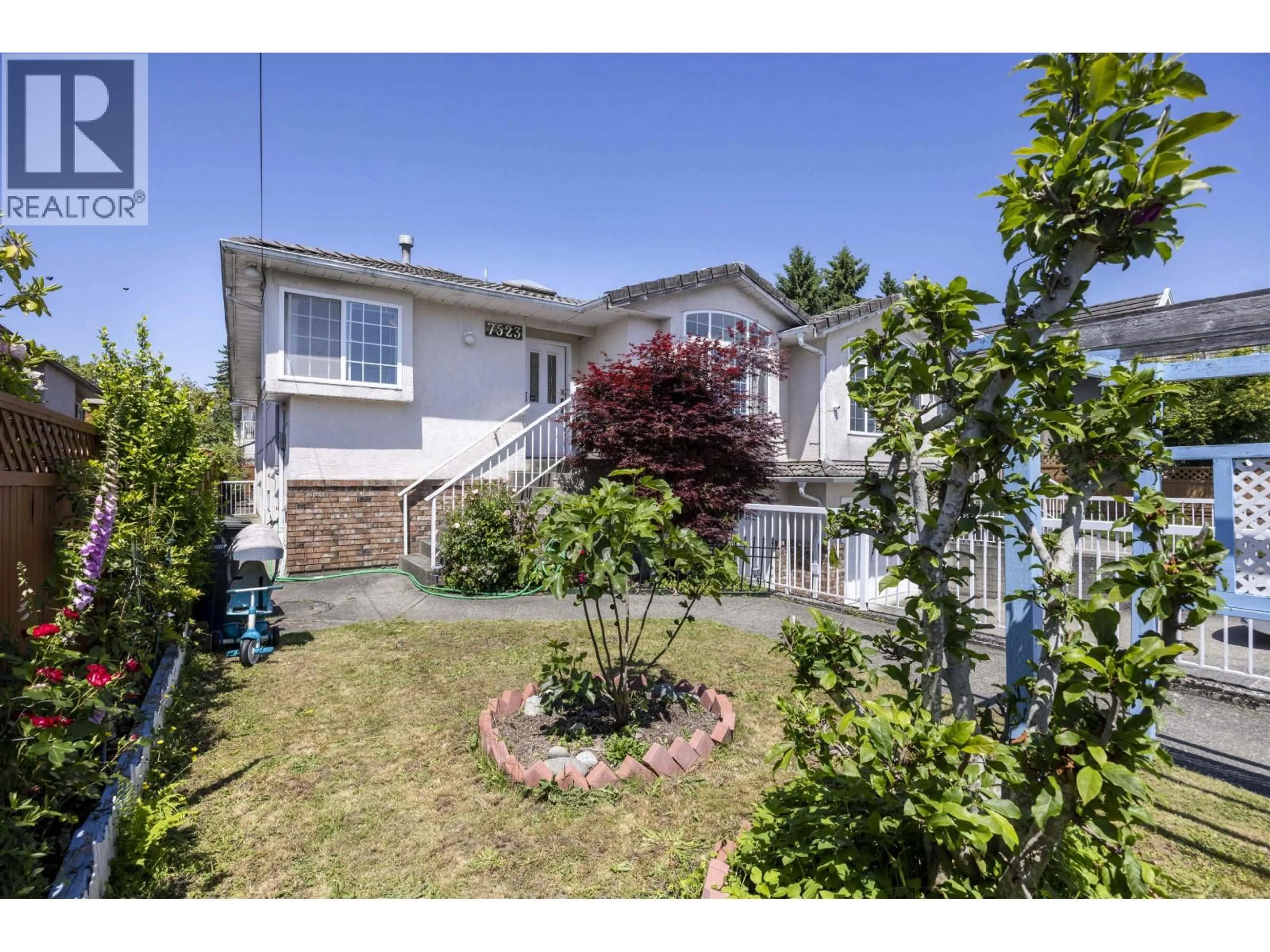 Unknown for 7523 17TH AVENUE, Burnaby British Columbia V3N1L6