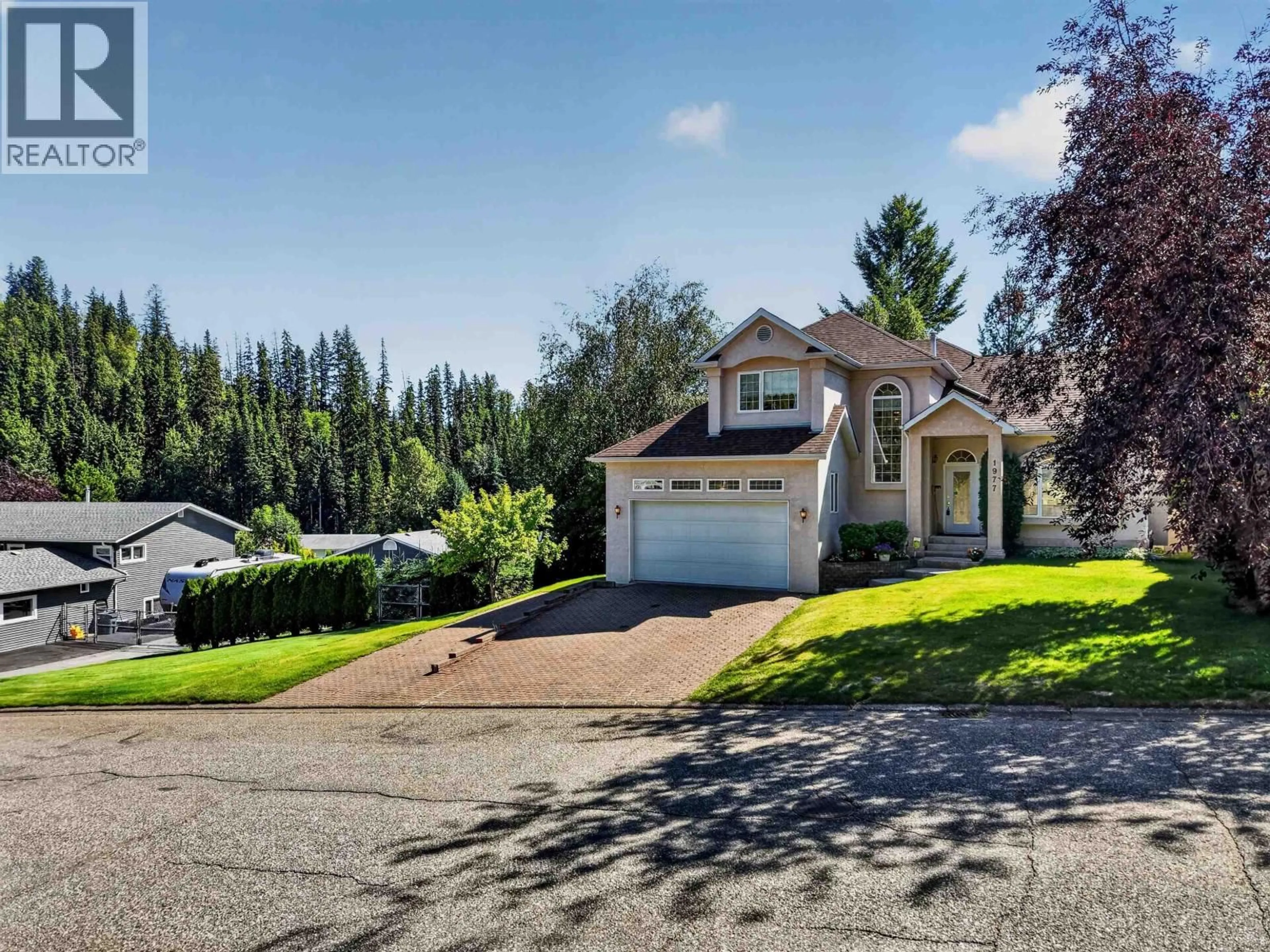 Home with vinyl exterior material, unknown for 1977 CLEARWOOD CRESCENT, Prince George British Columbia V2K4R1