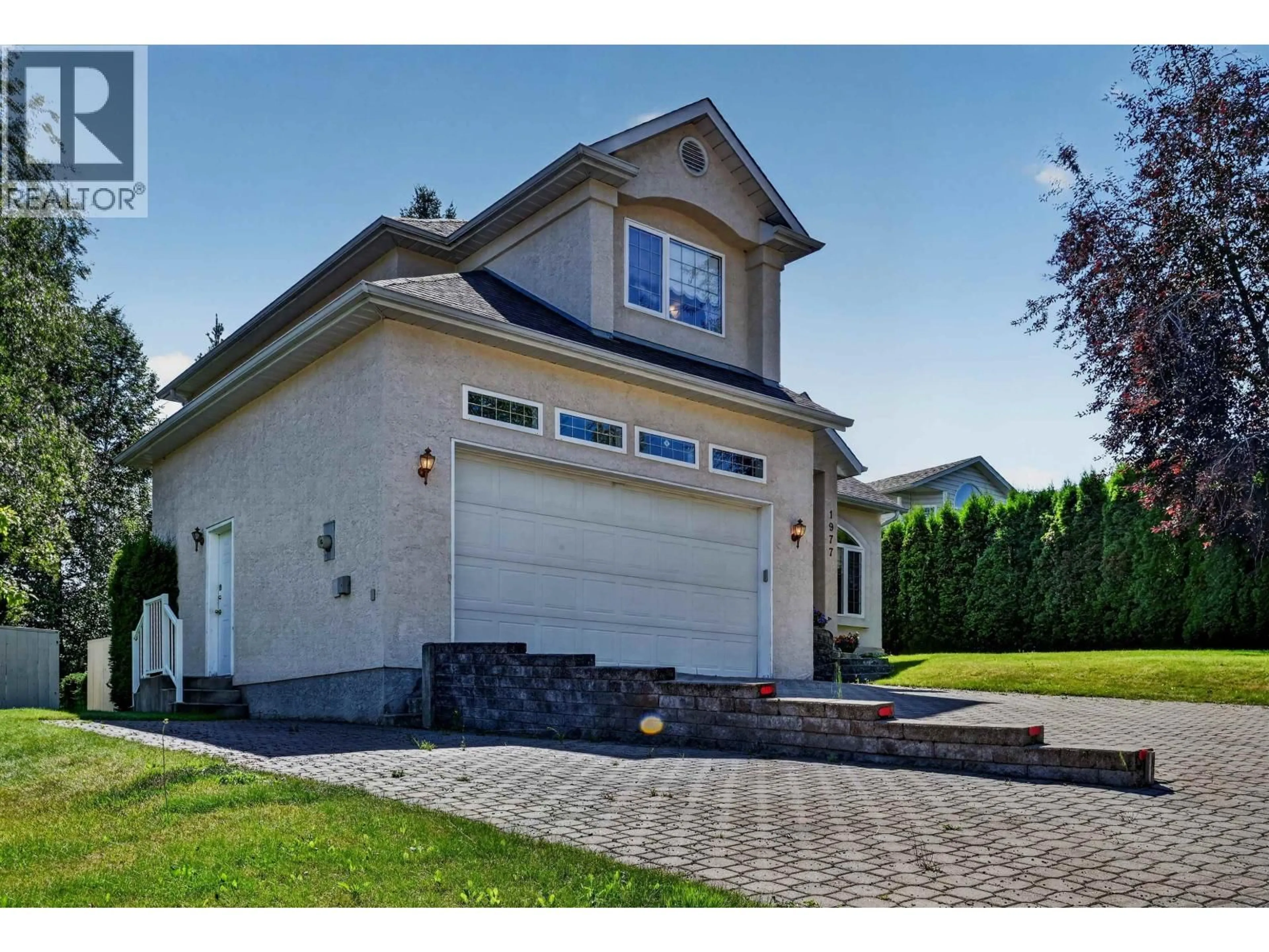 Home with vinyl exterior material, street for 1977 CLEARWOOD CRESCENT, Prince George British Columbia V2K4R1
