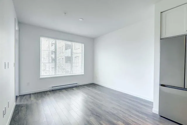 215 - 15825 85 AVENUE, Surrey 3