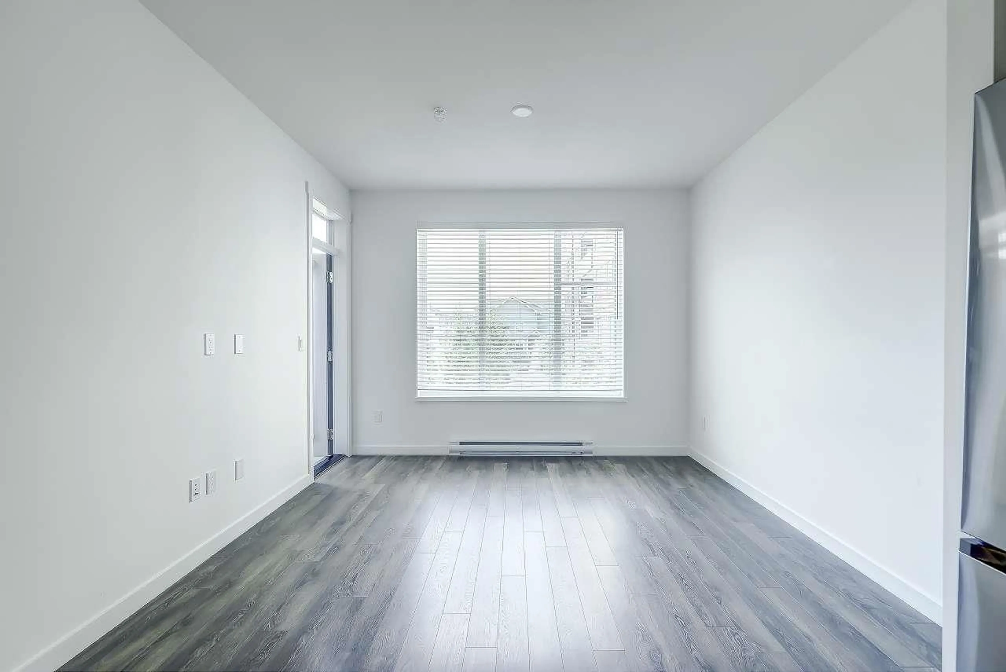 A pic of a room for 215 - 15825 85 AVENUE, Surrey British Columbia V4N6W9