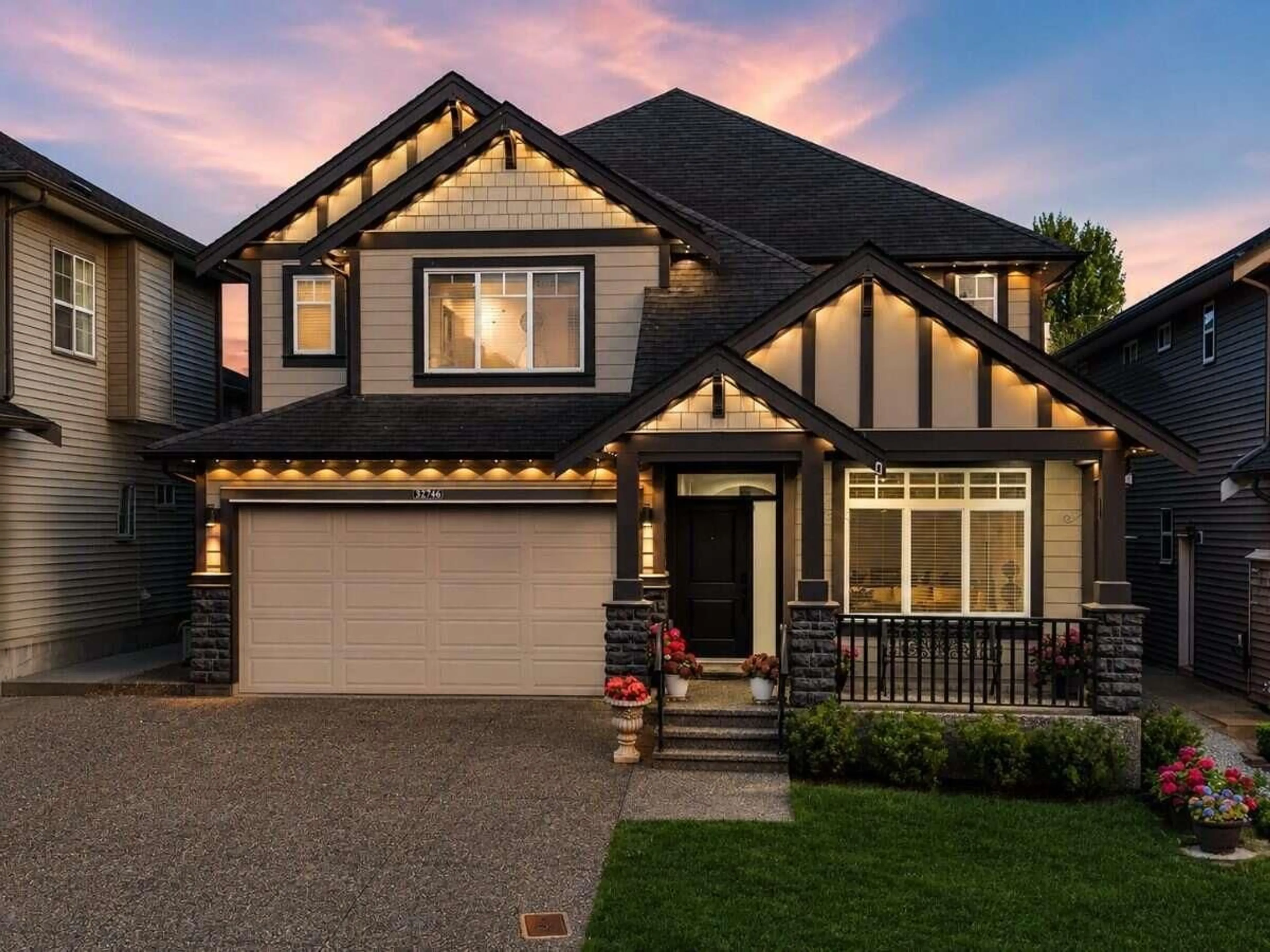 Home with brick exterior material, street for 32746 LISSIMORE AVENUE, Mission British Columbia V2V7P5