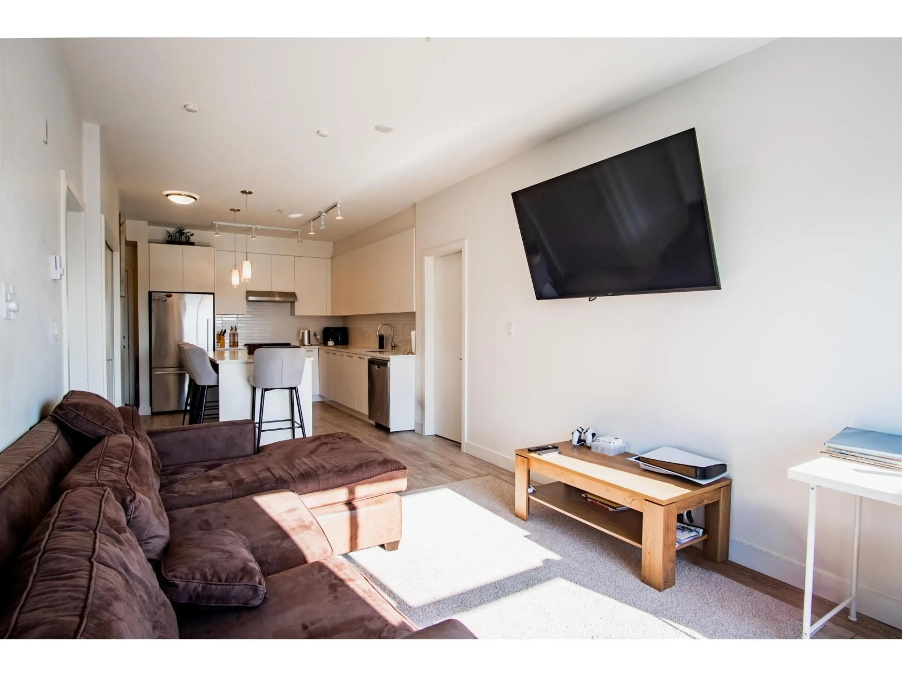 Unknown for 312 - 7809 209 STREET, Langley British Columbia V2Y3N6