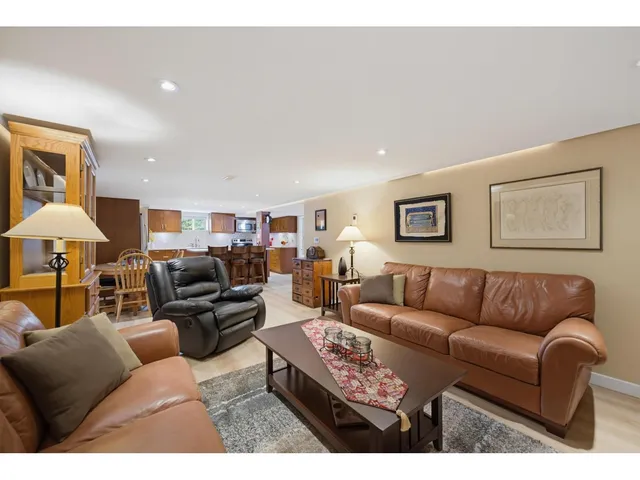 32843 HUNTINGDON ROAD, Abbotsford 5