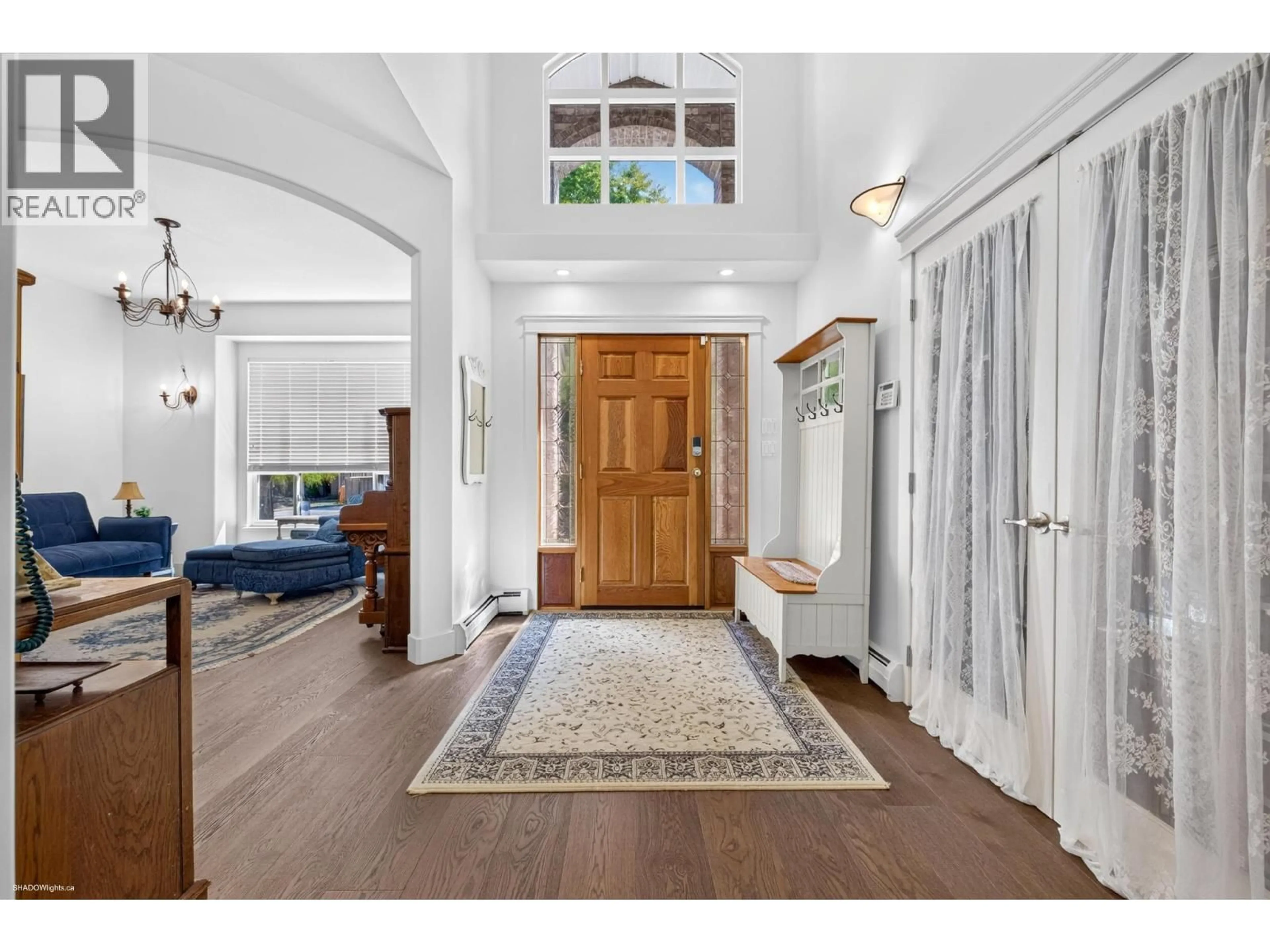 Indoor entryway for 23269 124A AVENUE, Maple Ridge British Columbia V2X1R6