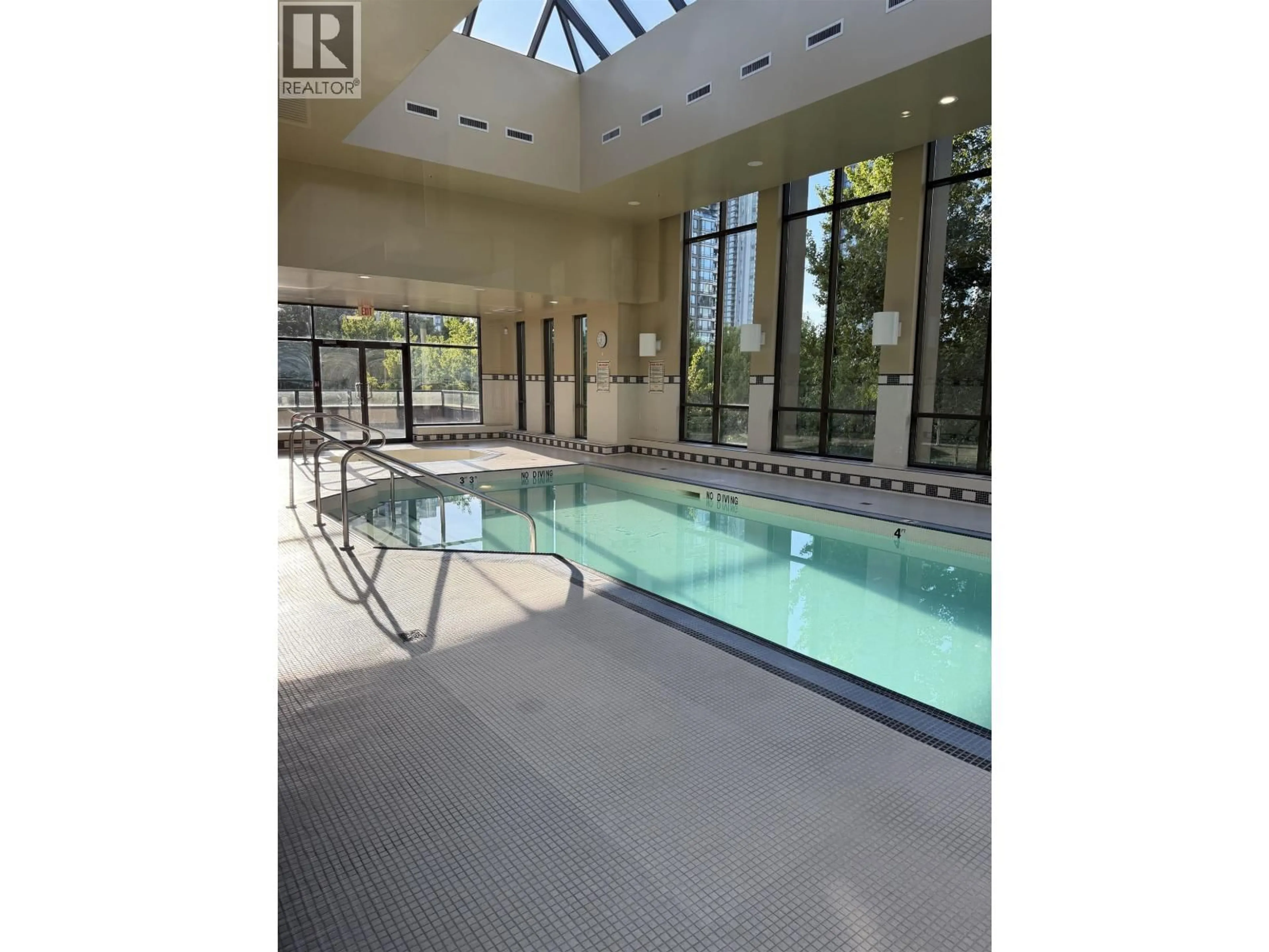 Pool for TH17 - 2345 MADISON AVENUE, Burnaby British Columbia V5C0B4