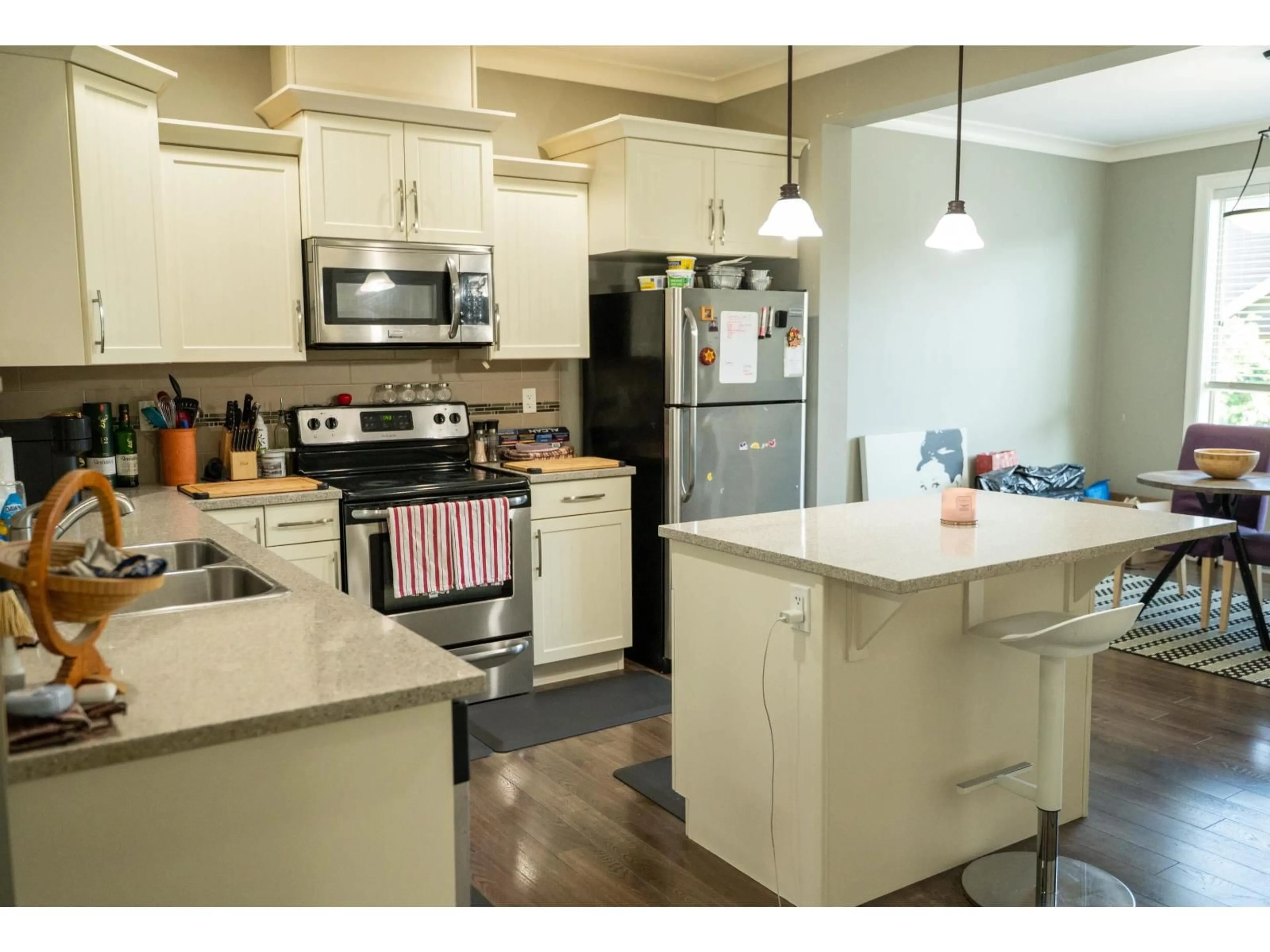 Open concept kitchen, unknown for 17 - 45025 WOLFE ROAD, Chilliwack British Columbia V2P7V9