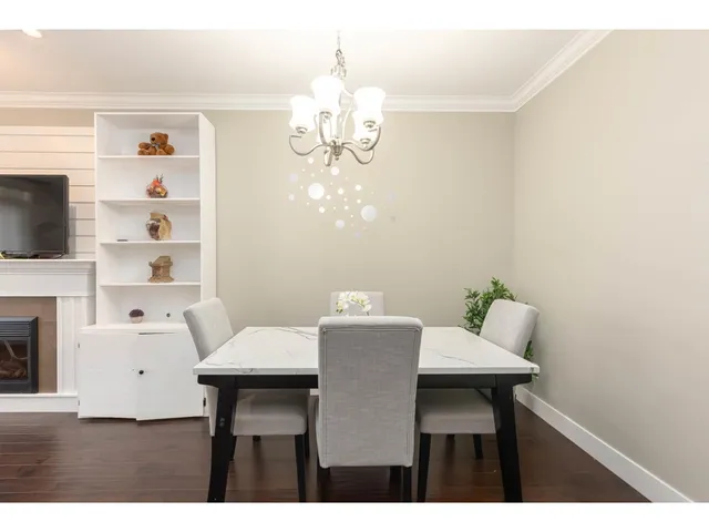 64 - 6383 140 STREET, Surrey 4