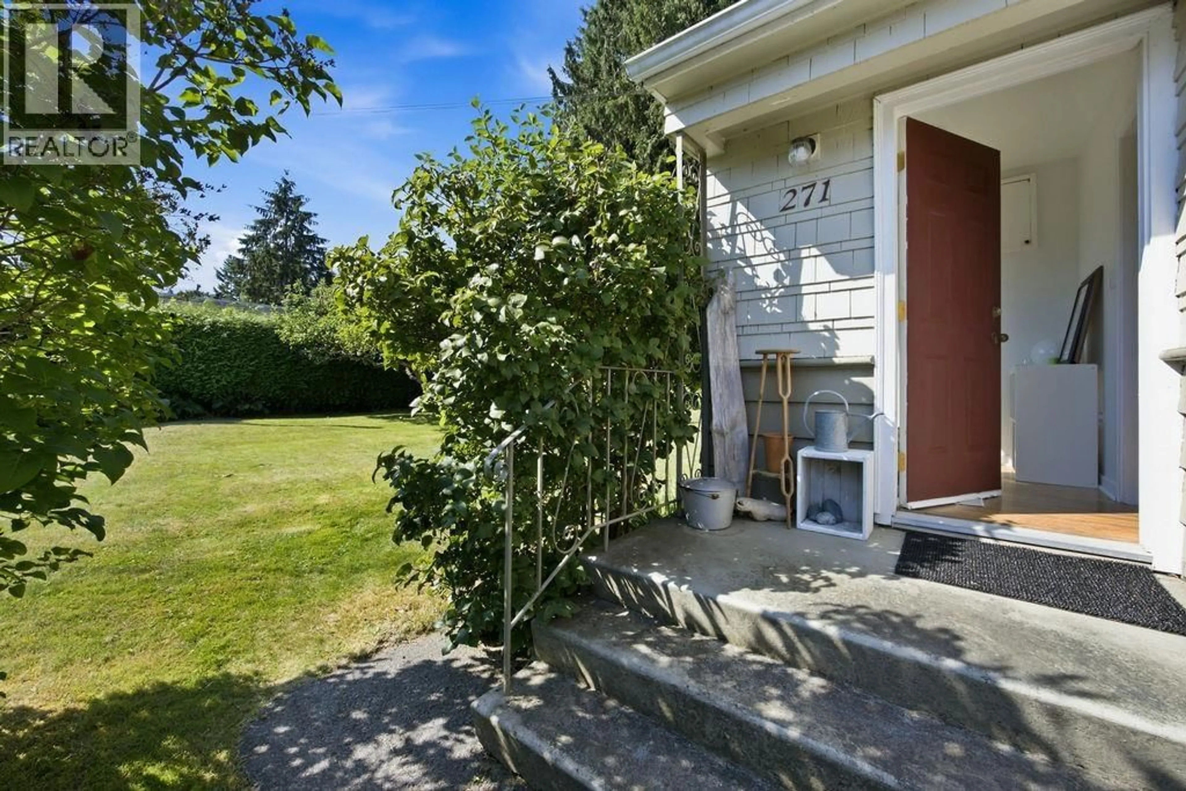 Patio, unknown for 271 COCHRANE ROAD, Gibsons British Columbia V0N1V8