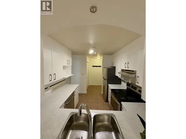 212 - 3600 WINDCREST DRIVE, North Vancouver 3