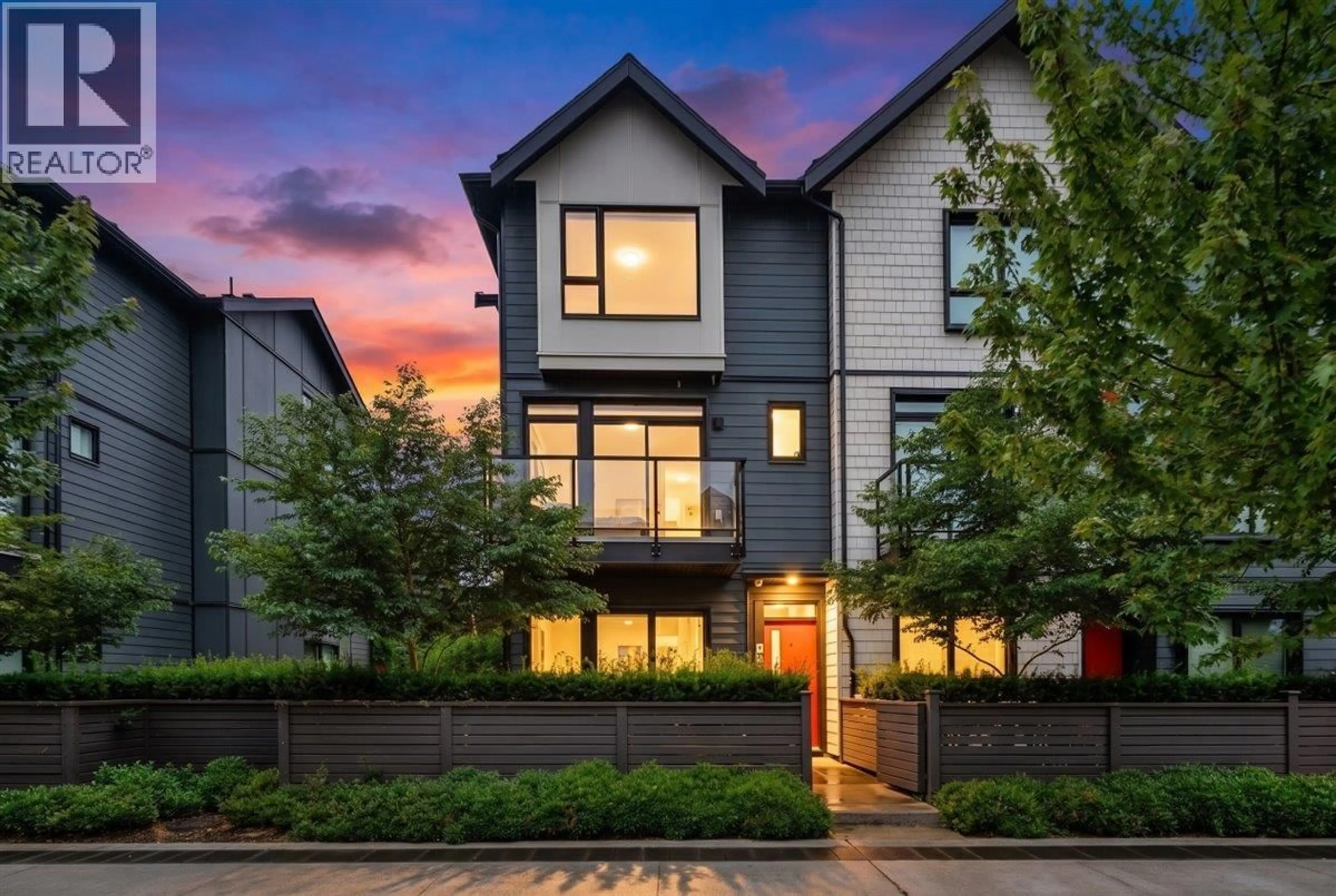 Home with brick exterior material, street for 105 - 4662 HEMLOCK WAY, Tsawwassen British Columbia V4M0G1