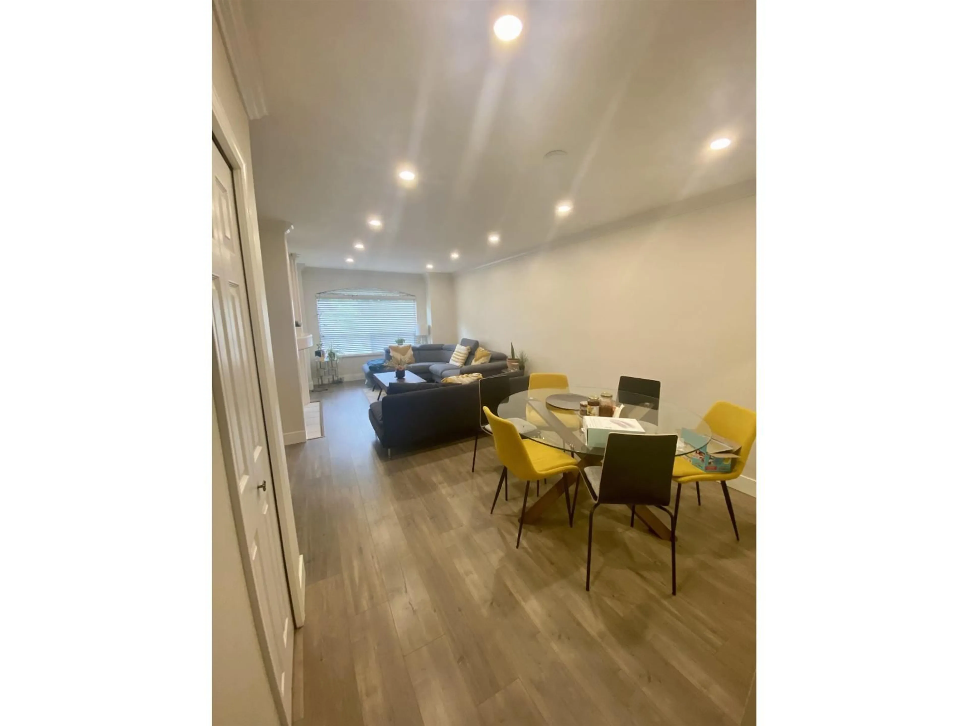 A pic of a room for 17 - 7140 132 STREET, Surrey British Columbia V3W1H1