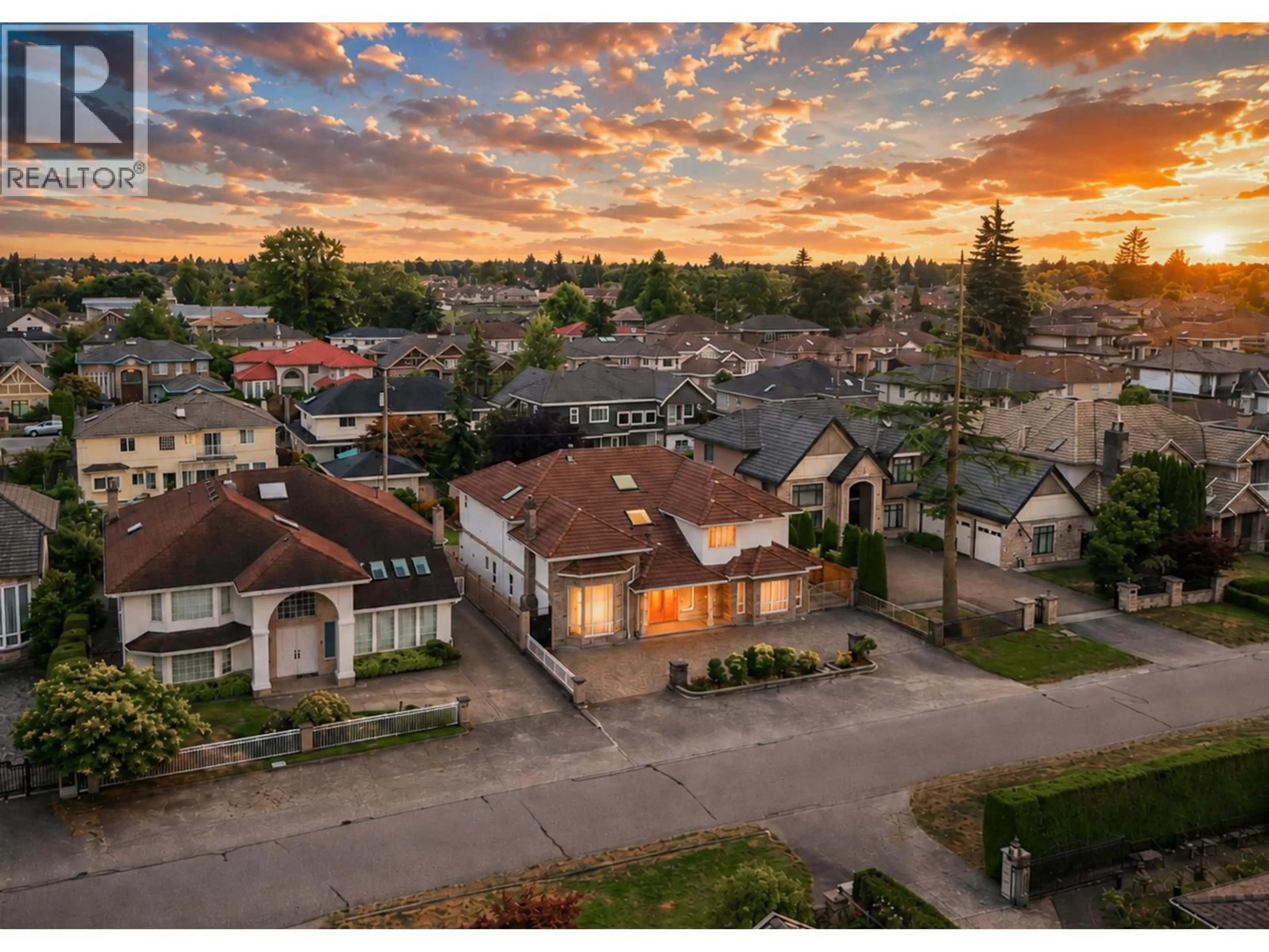 A pic from outside/outdoor area/front of a property/back of a property/a pic from drone, street for 7640 BROADMOOR BOULEVARD, Richmond British Columbia V7A1A7