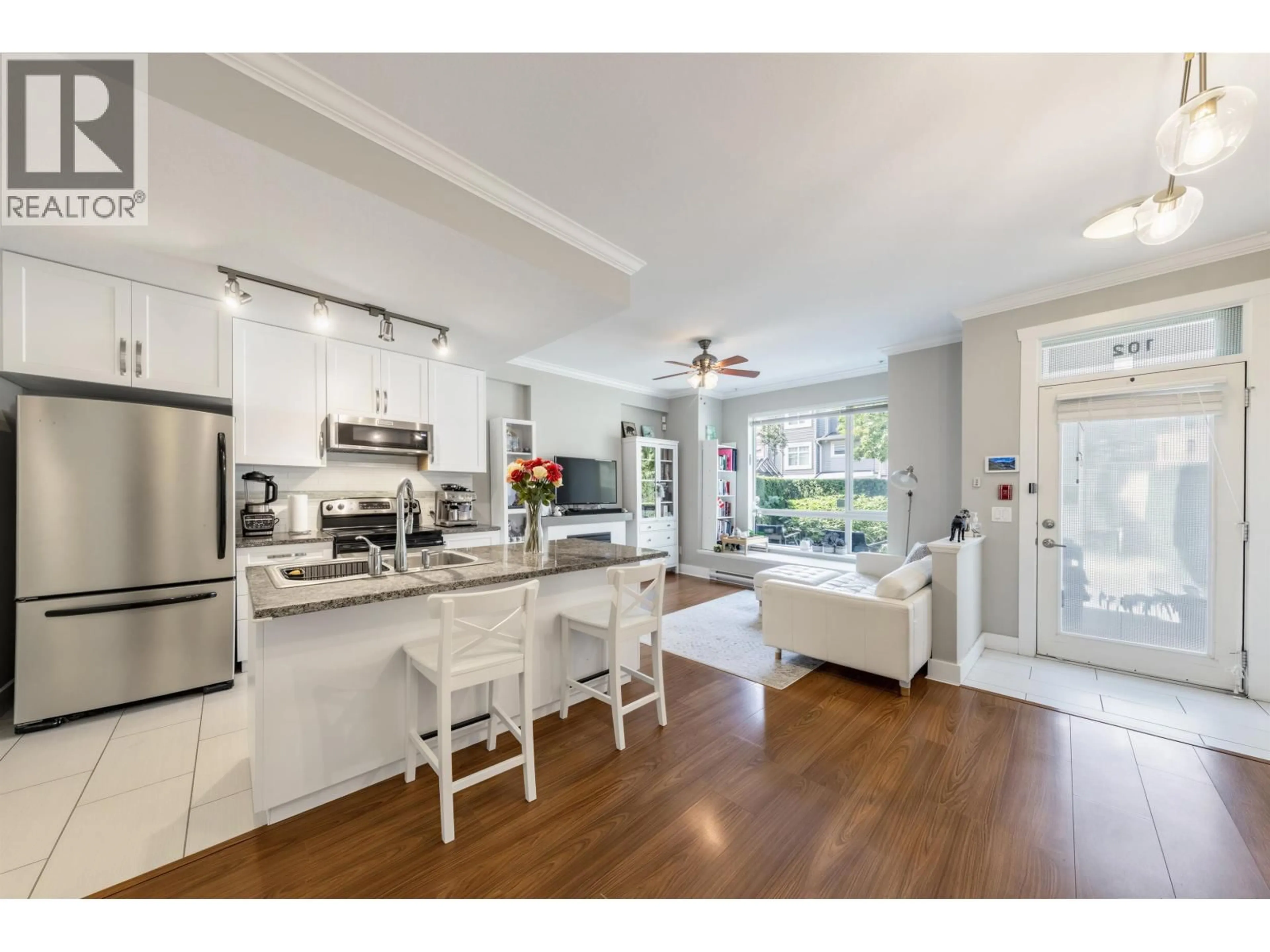 Open concept kitchen, unknown for 102 - 7418 BYRNEPARK WALK, Burnaby British Columbia V3N0B3